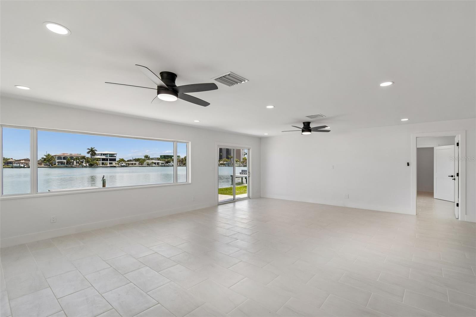 10238 TARPON DR, TREASURE ISLAND, FL — photo 19