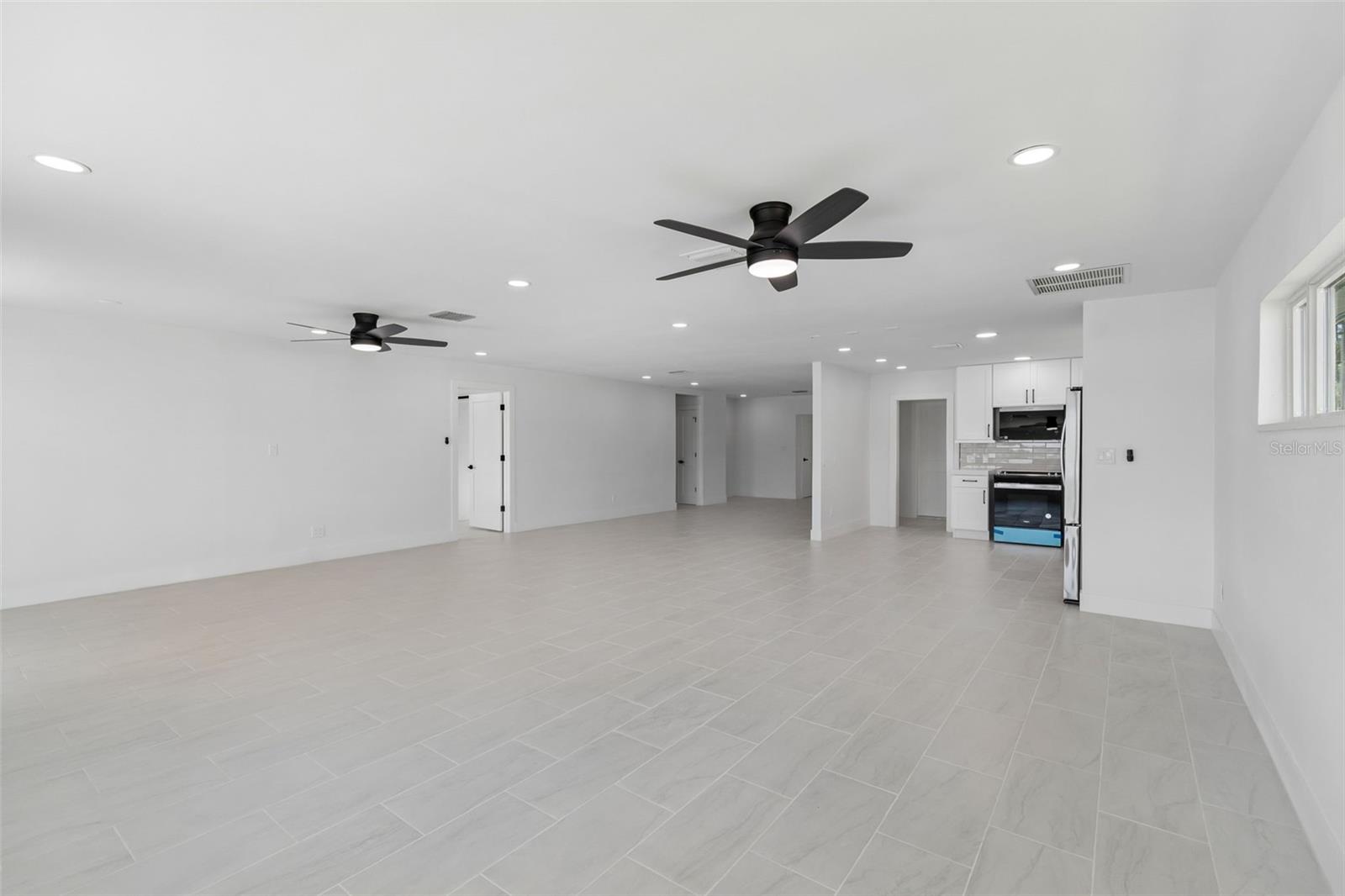 10238 TARPON DR, TREASURE ISLAND, FL — photo 20