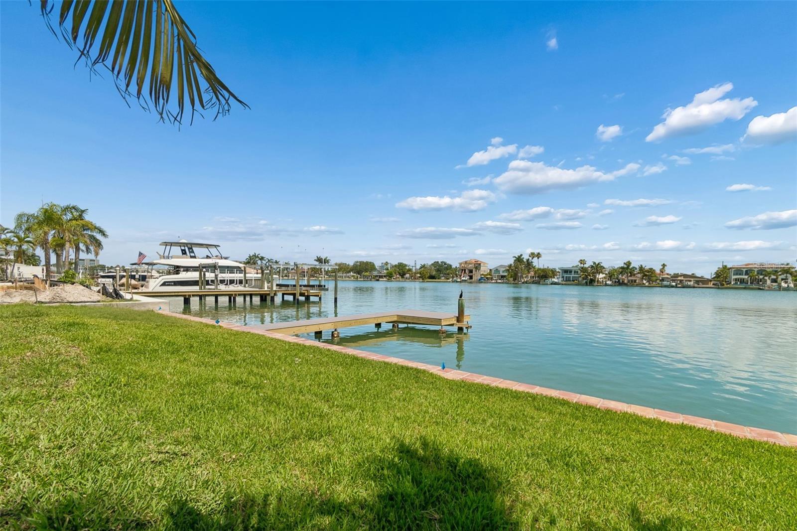10238 TARPON DR, TREASURE ISLAND, FL — photo 47