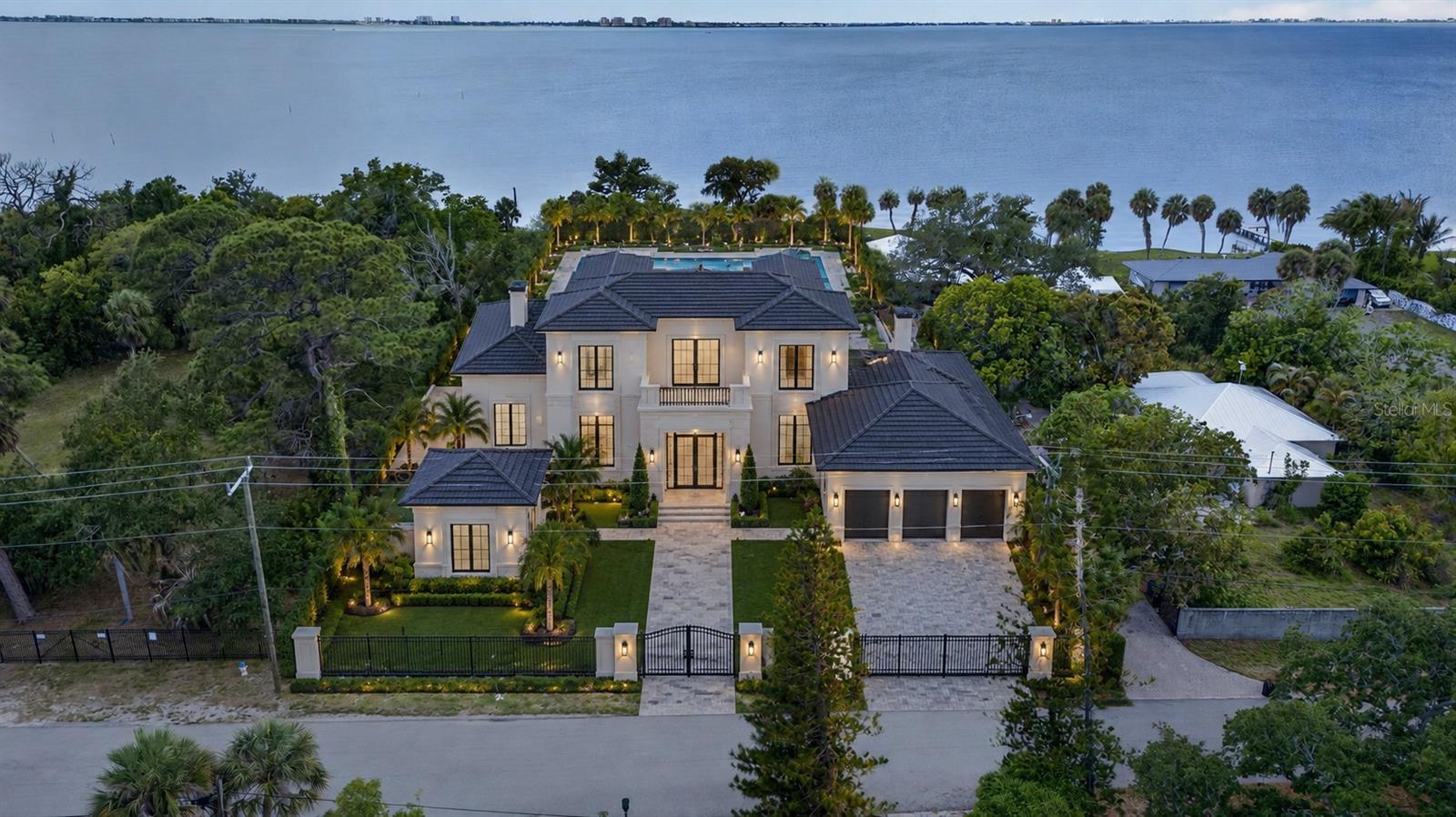 8258 LONGBAY BLVD, SARASOTA, FL — photo 2