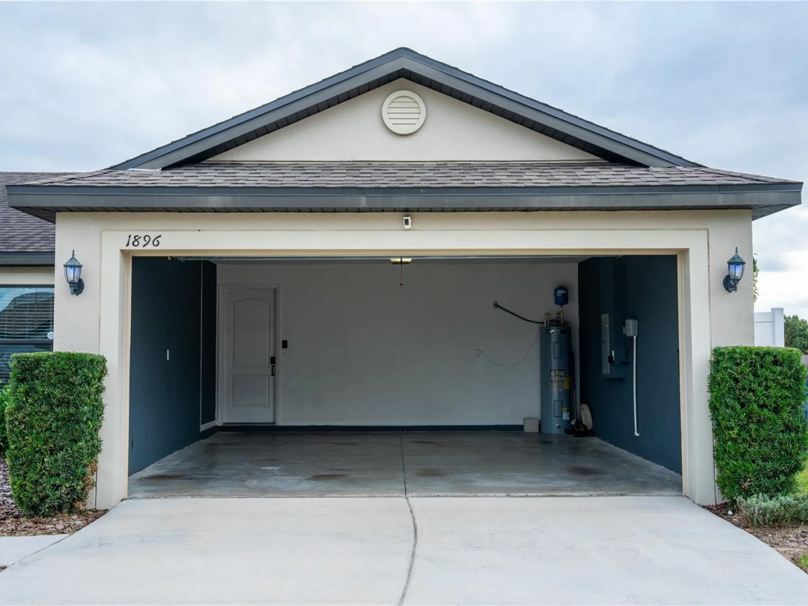 1896 PIEDMONT CT, MASCOTTE, FL — photo 9