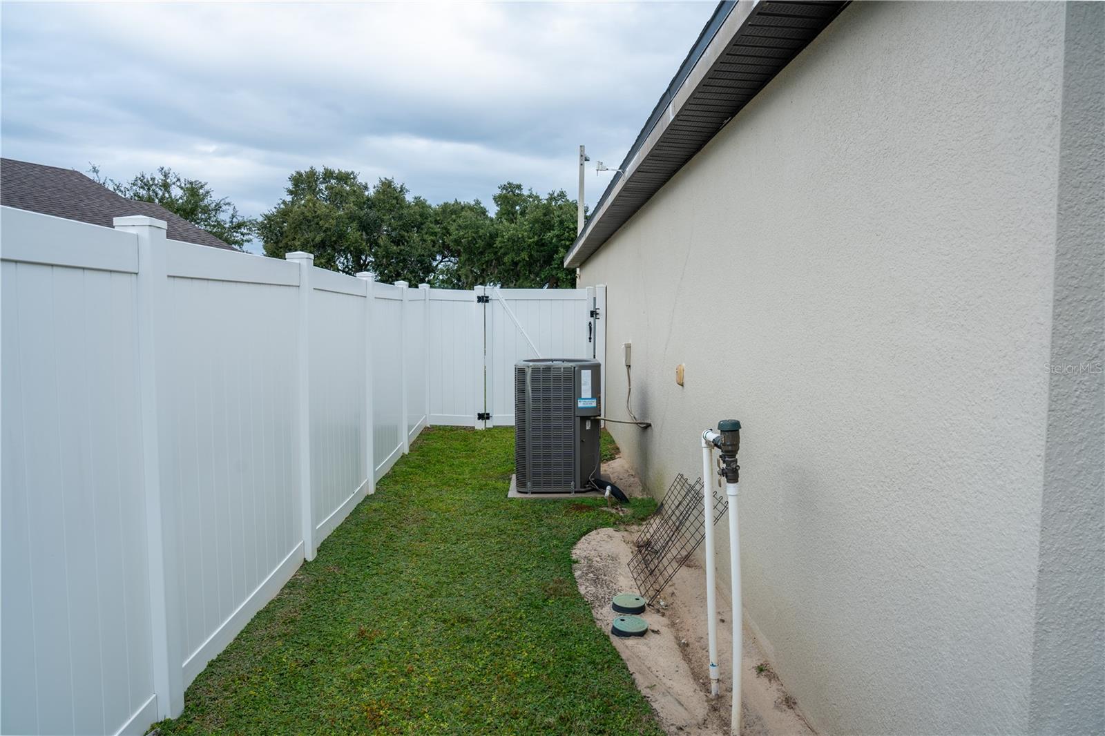 1896 PIEDMONT CT, MASCOTTE, FL — photo 60