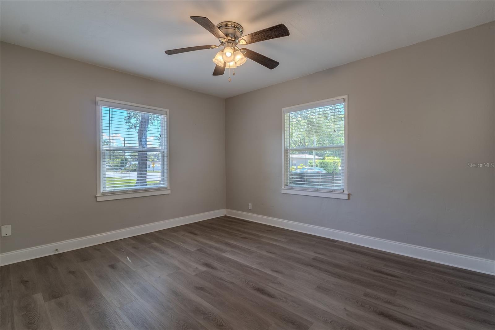 721 38TH AVE N, ST PETERSBURG, FL — photo 16