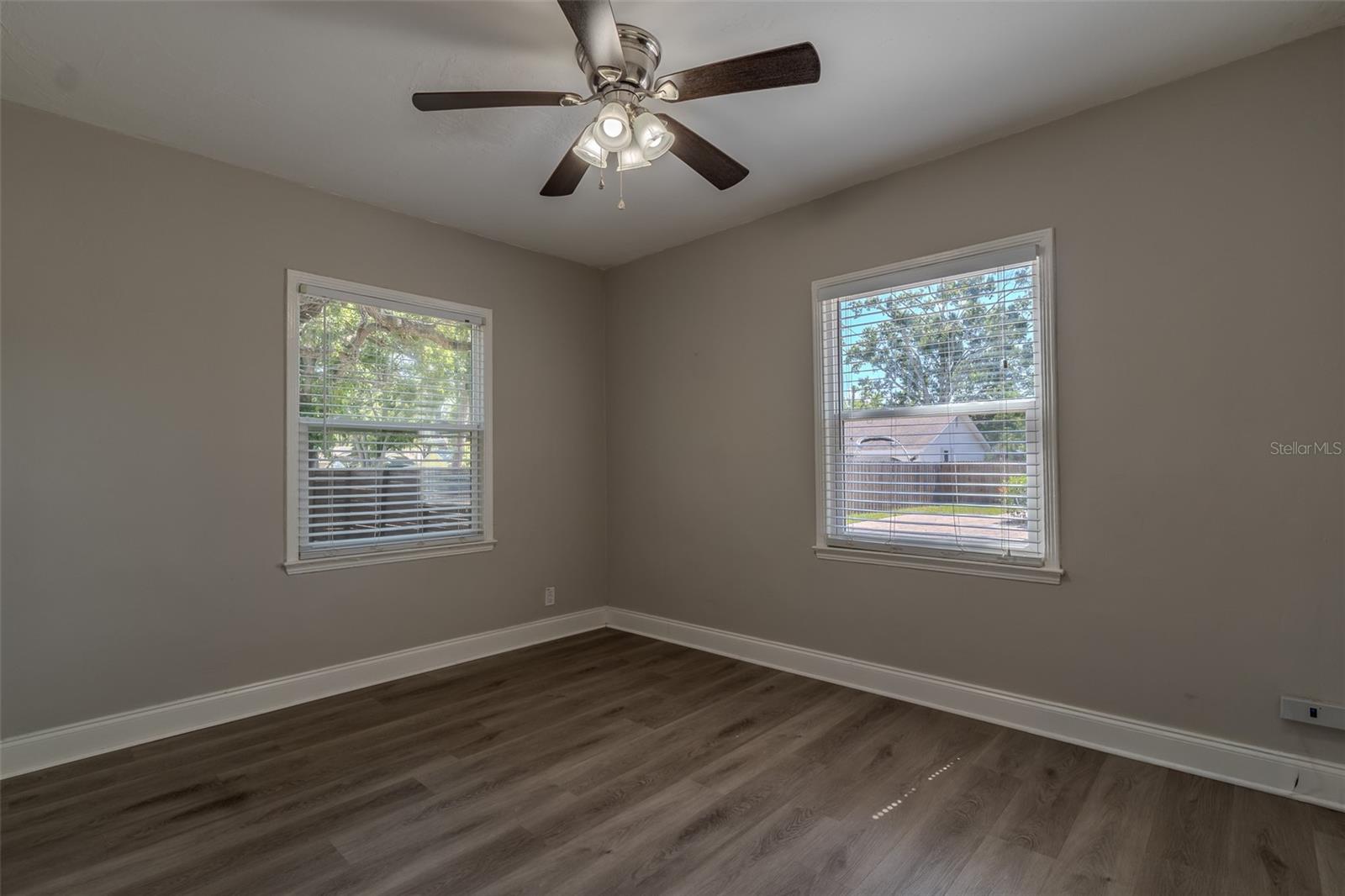 721 38TH AVE N, ST PETERSBURG, FL — photo 18
