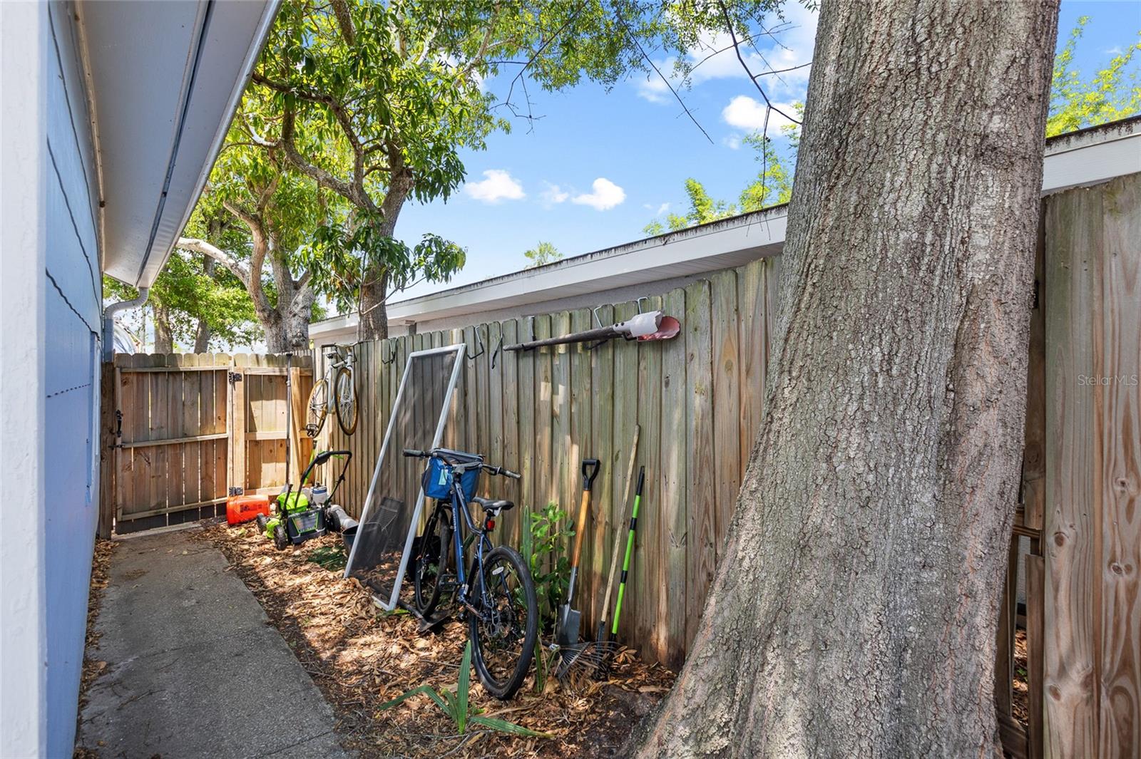466 36TH AVE N, ST PETERSBURG, FL — photo 46