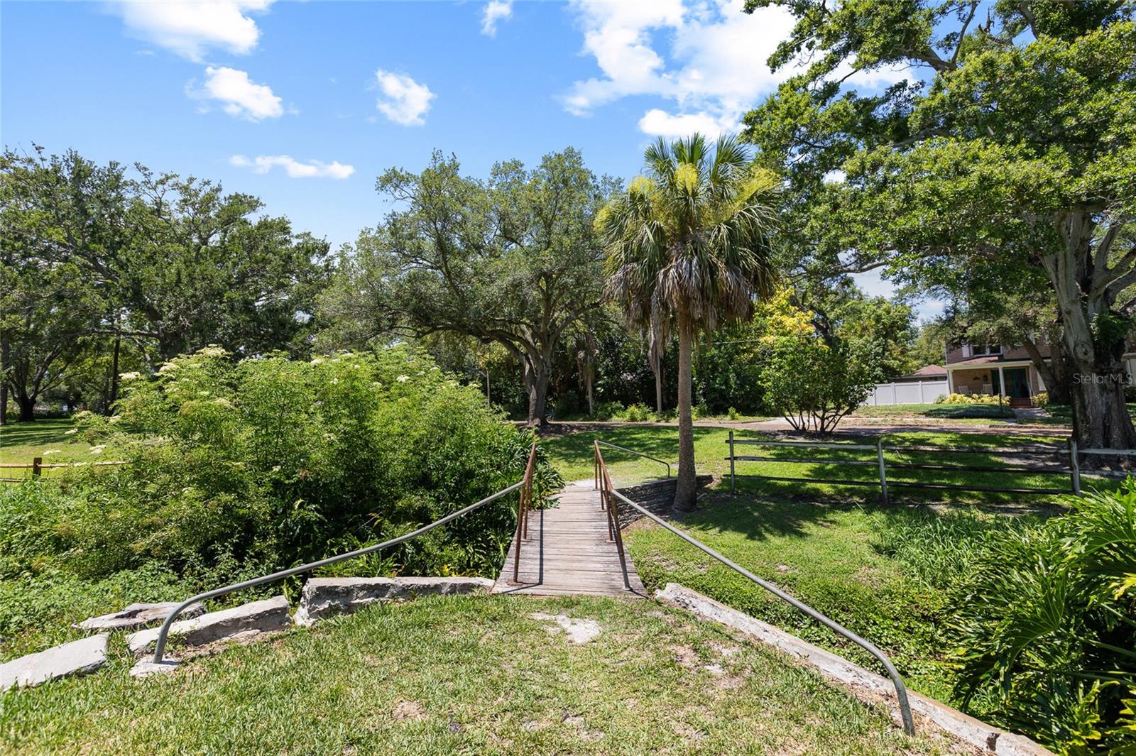 466 36TH AVE N, ST PETERSBURG, FL — photo 49