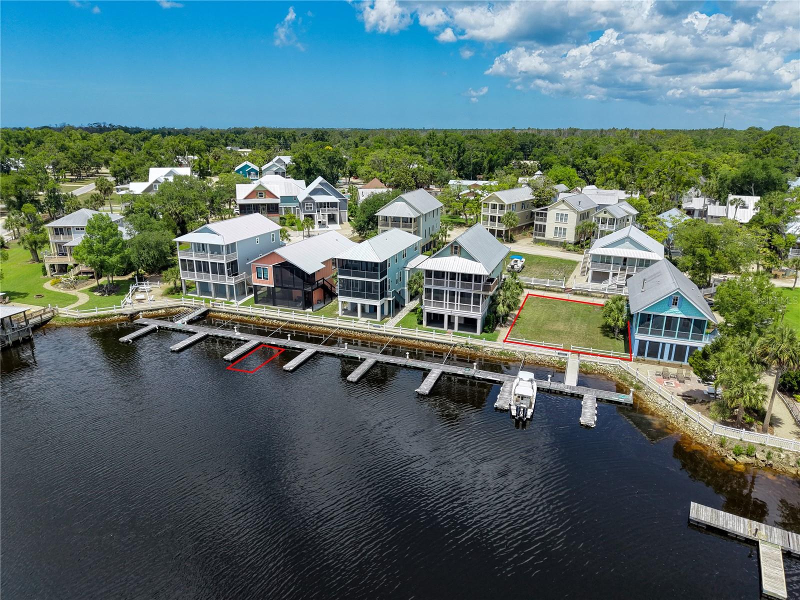 140 RYLAND CIR, STEINHATCHEE, FL