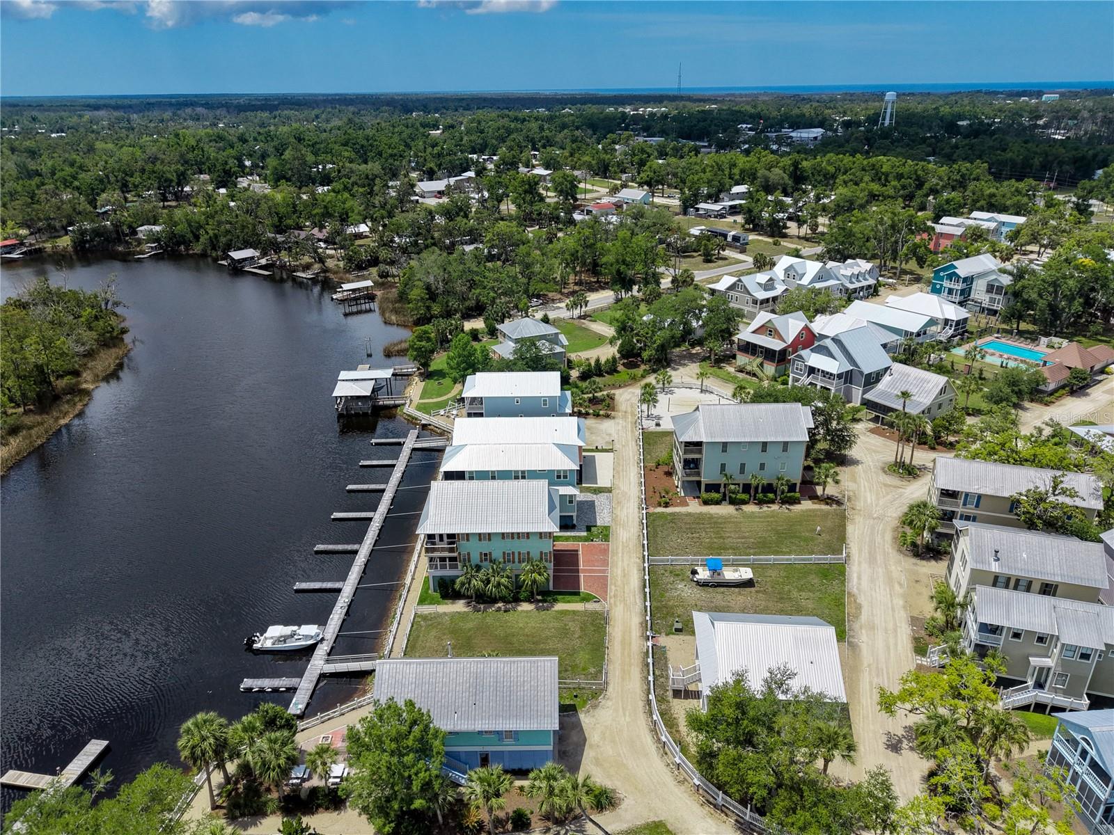 140 RYLAND CIR, STEINHATCHEE, FL — photo 10