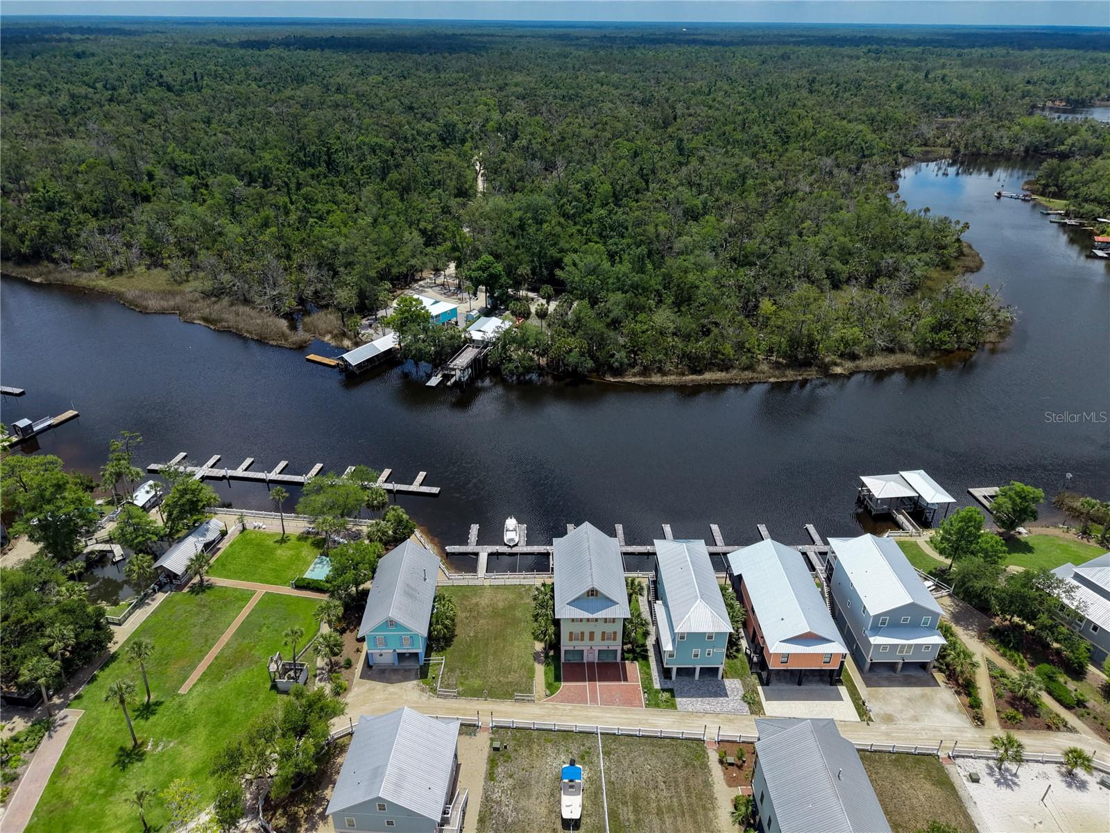 140 RYLAND CIR, STEINHATCHEE, FL — photo 11