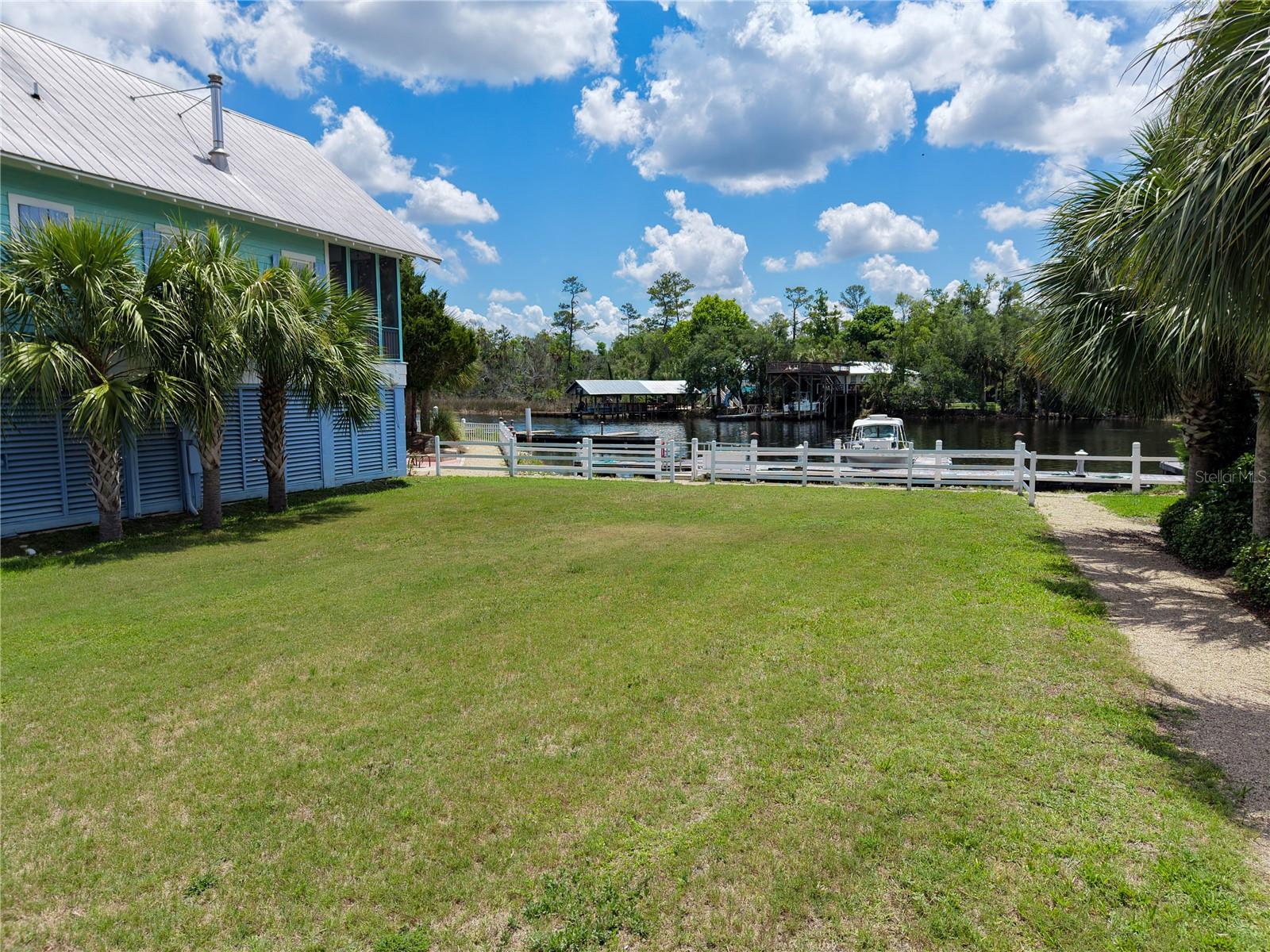 140 RYLAND CIR, STEINHATCHEE, FL — photo 17