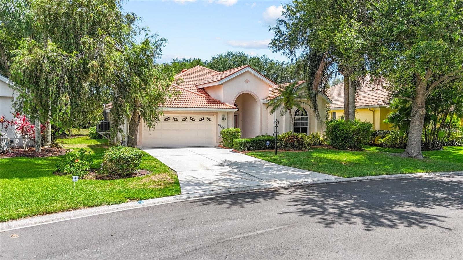 6223 DONNINGTON CT, SARASOTA, FL — photo 2
