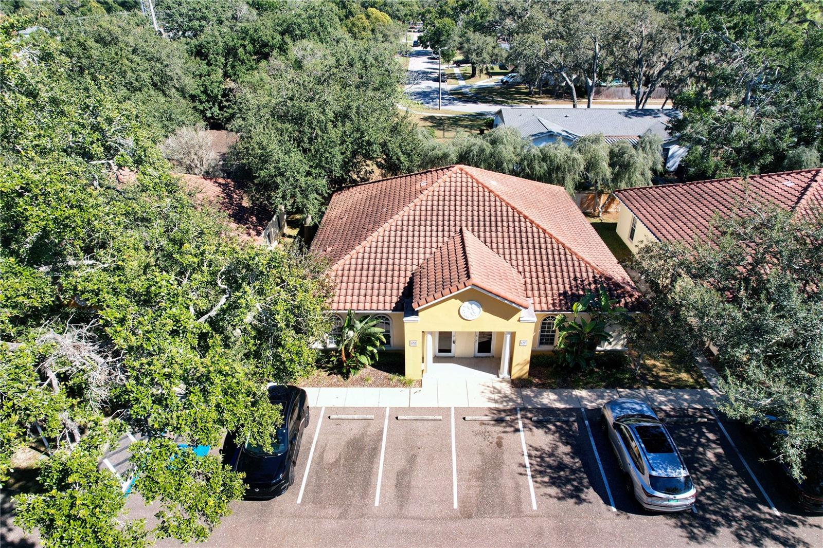 6957 E FOWLER AVE, TAMPA, FL — photo 2