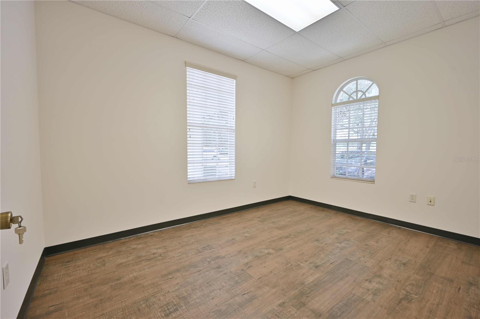 6957 E FOWLER AVE, TAMPA, FL — photo 13