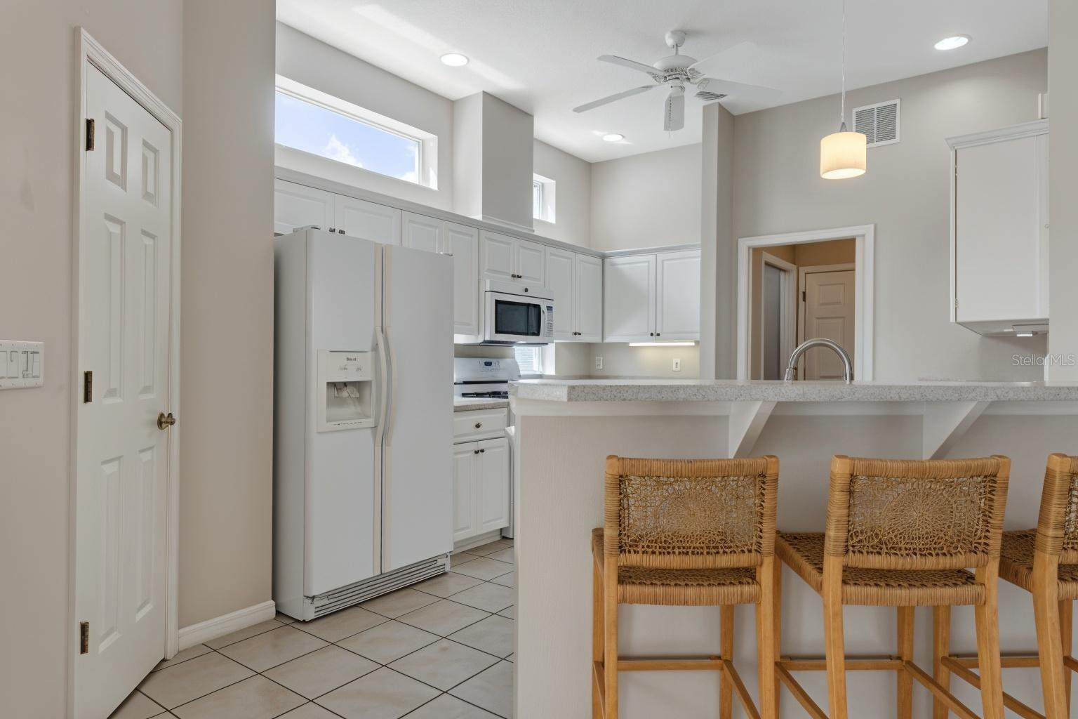 2880 MEDITERRANEAN LOOP, TAVARES, FL — photo 36