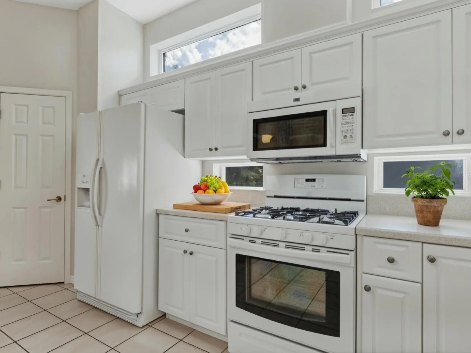 2880 MEDITERRANEAN LOOP, TAVARES, FL — photo 39