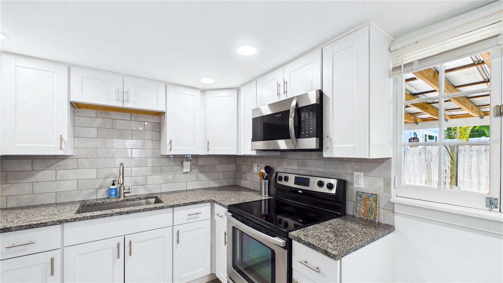 3025 56TH ST S, GULFPORT, FL — photo 27
