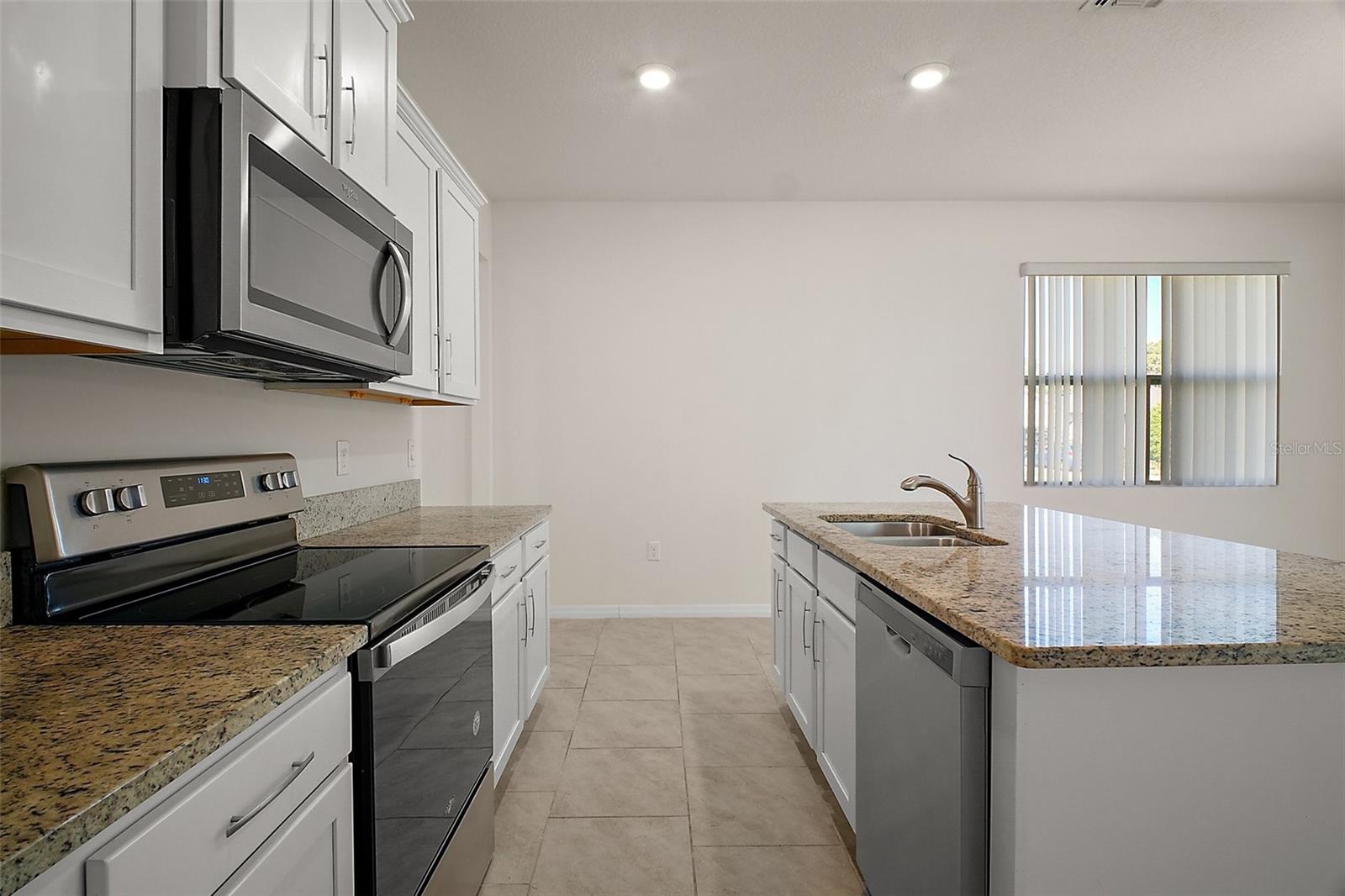 17386 BLAZING STAR CIR, CLERMONT, FL — photo 28