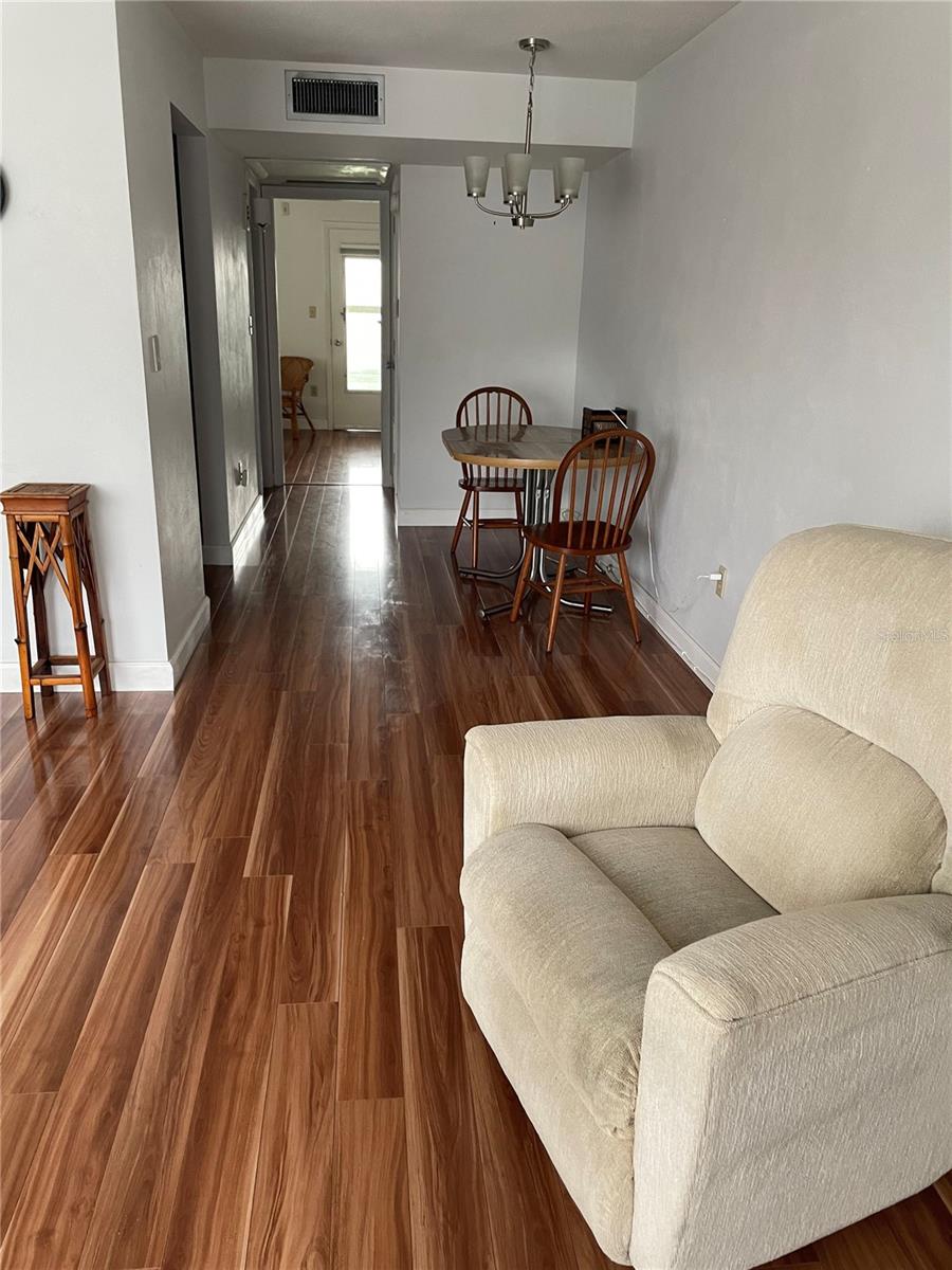 8075 112TH ST #203, SEMINOLE, FL — photo 3