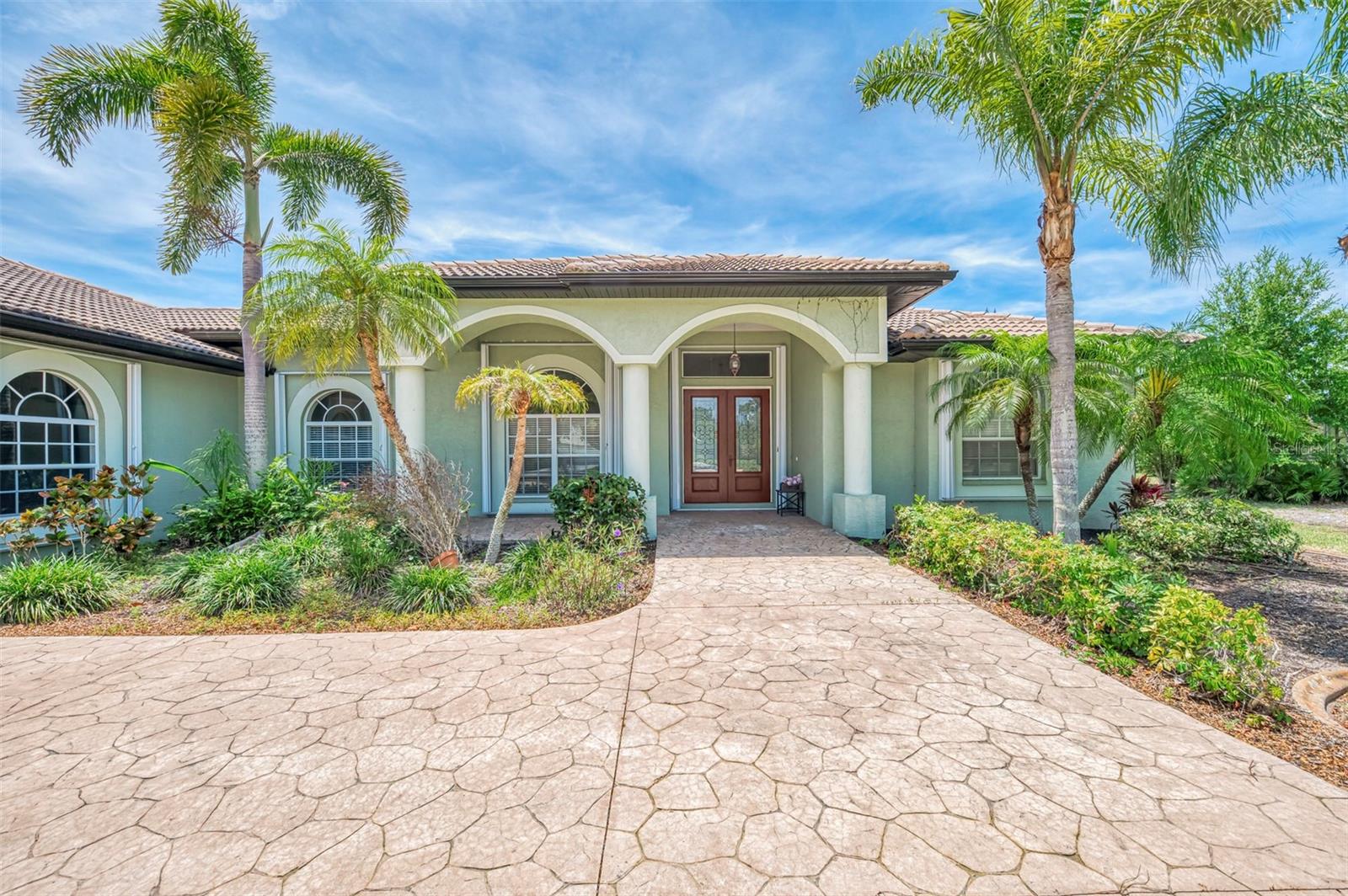 900 PARK PLACE DR, ENGLEWOOD, FL