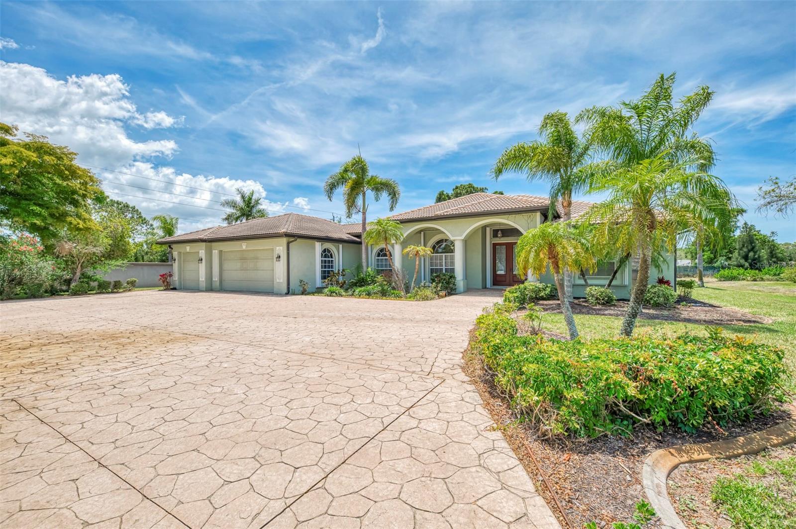 900 PARK PLACE DR, ENGLEWOOD, FL — photo 3