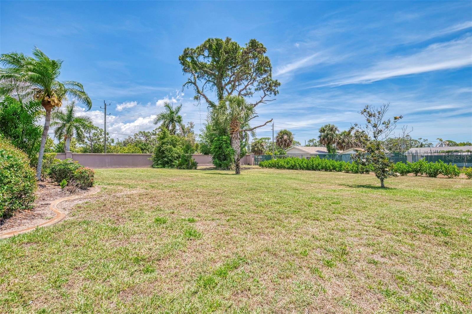 900 PARK PLACE DR, ENGLEWOOD, FL — photo 58