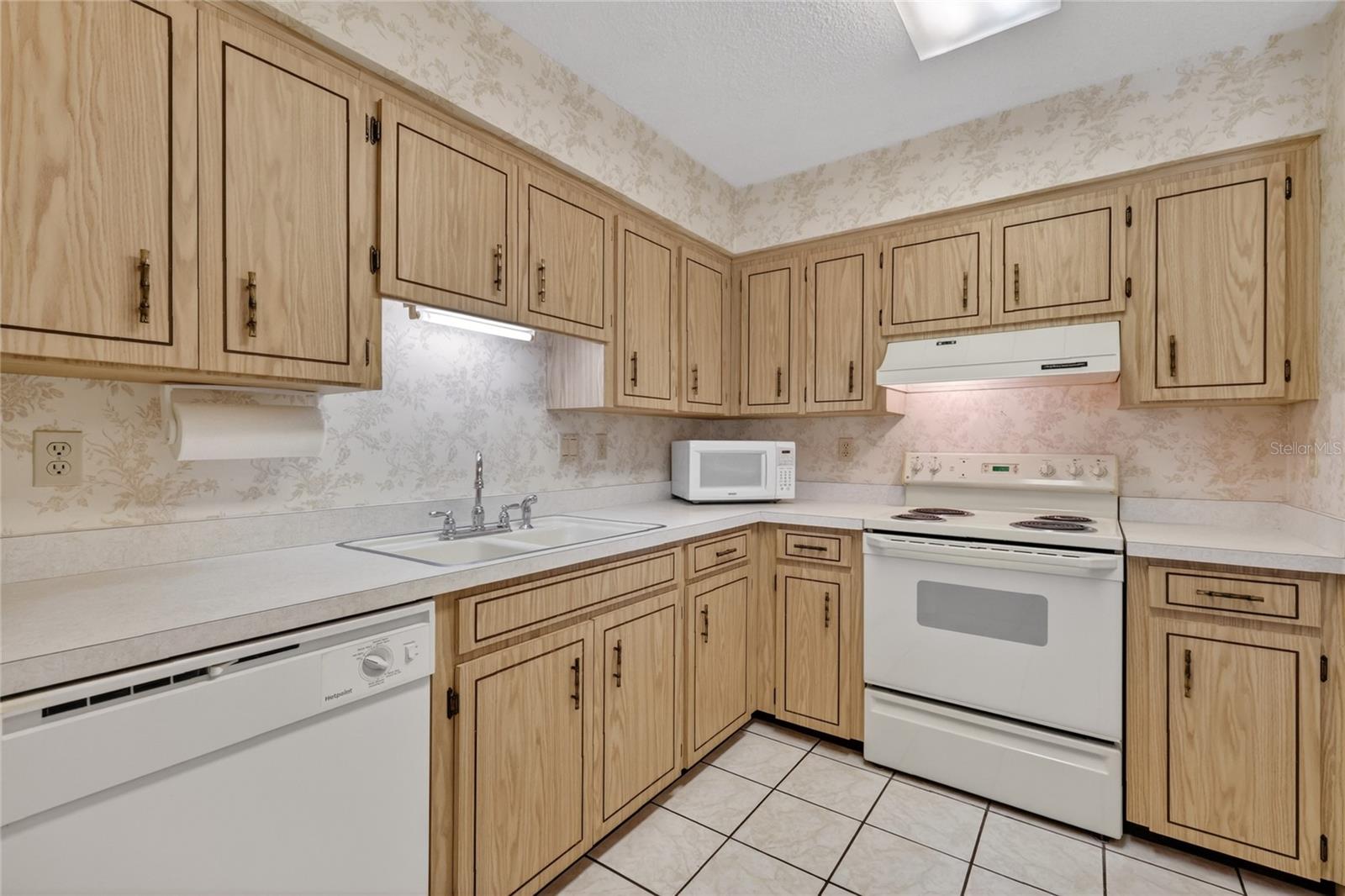 3001 STRATFORD LN, MOUNT DORA, FL — photo 33