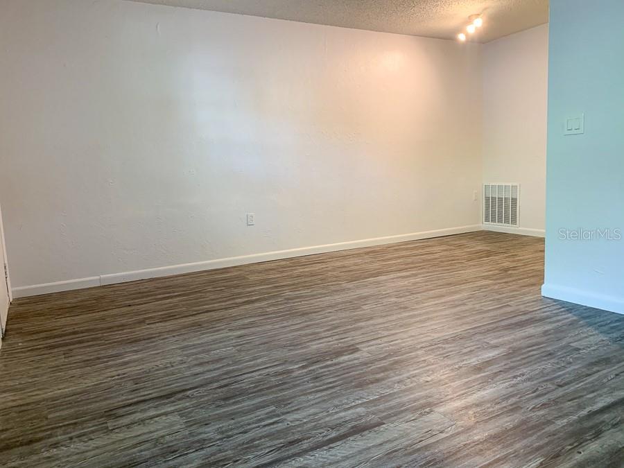 1213 NW 39TH AVE #B4, GAINESVILLE, FL — photo 4