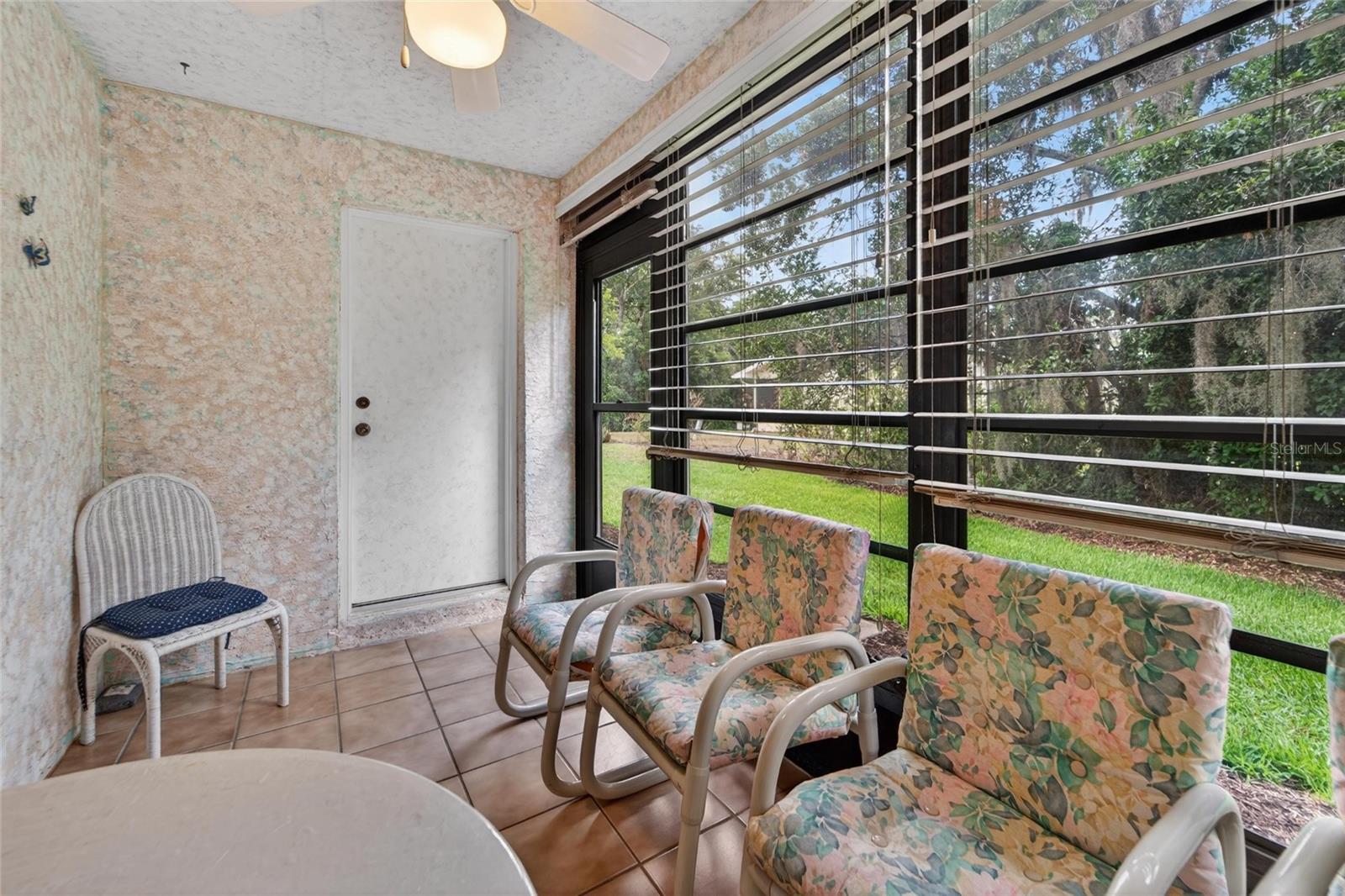 319 KNOTTWOOD CT #2, SUN CITY CENTER, FL — photo 34