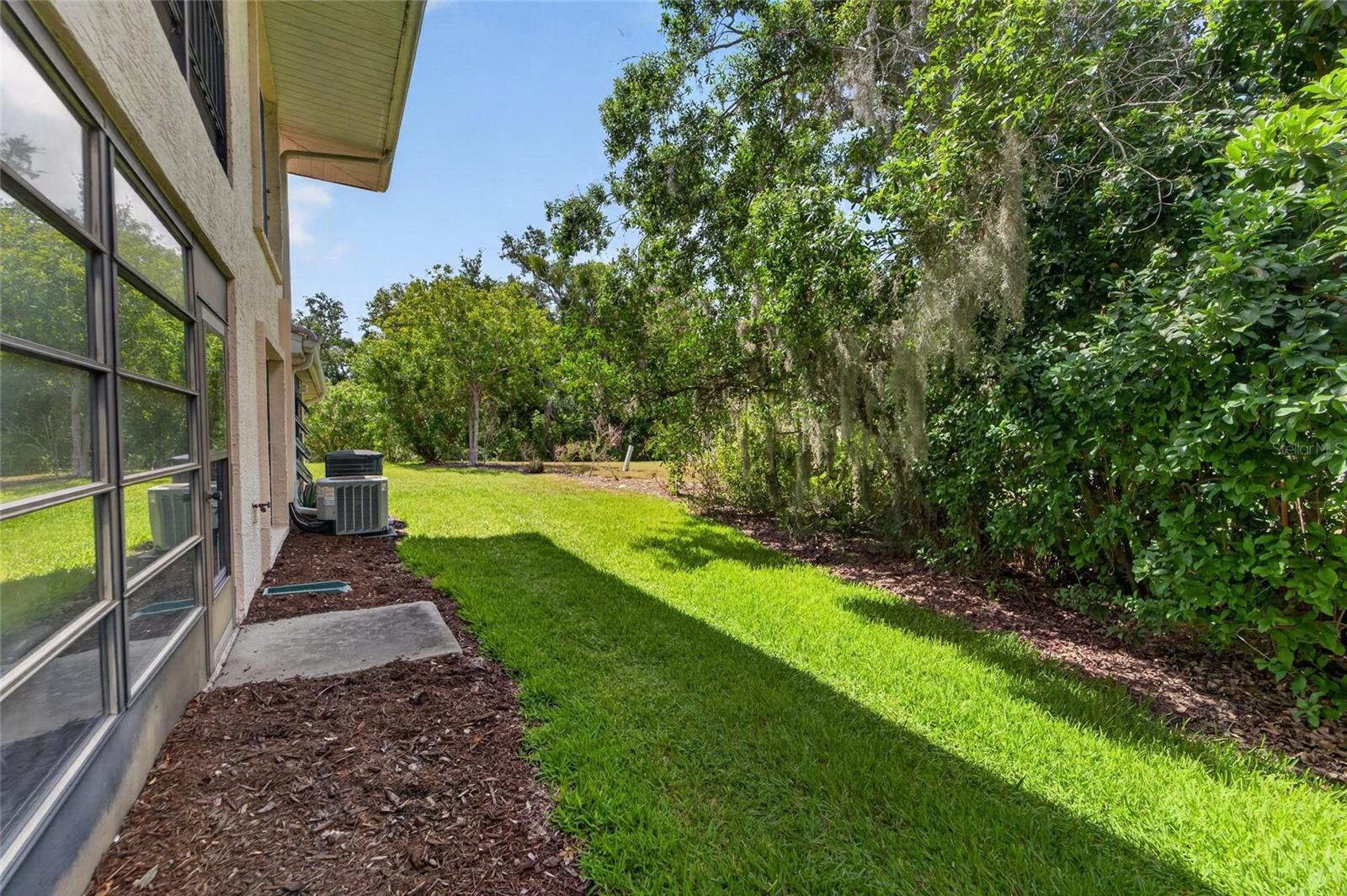 319 KNOTTWOOD CT #2, SUN CITY CENTER, FL — photo 35