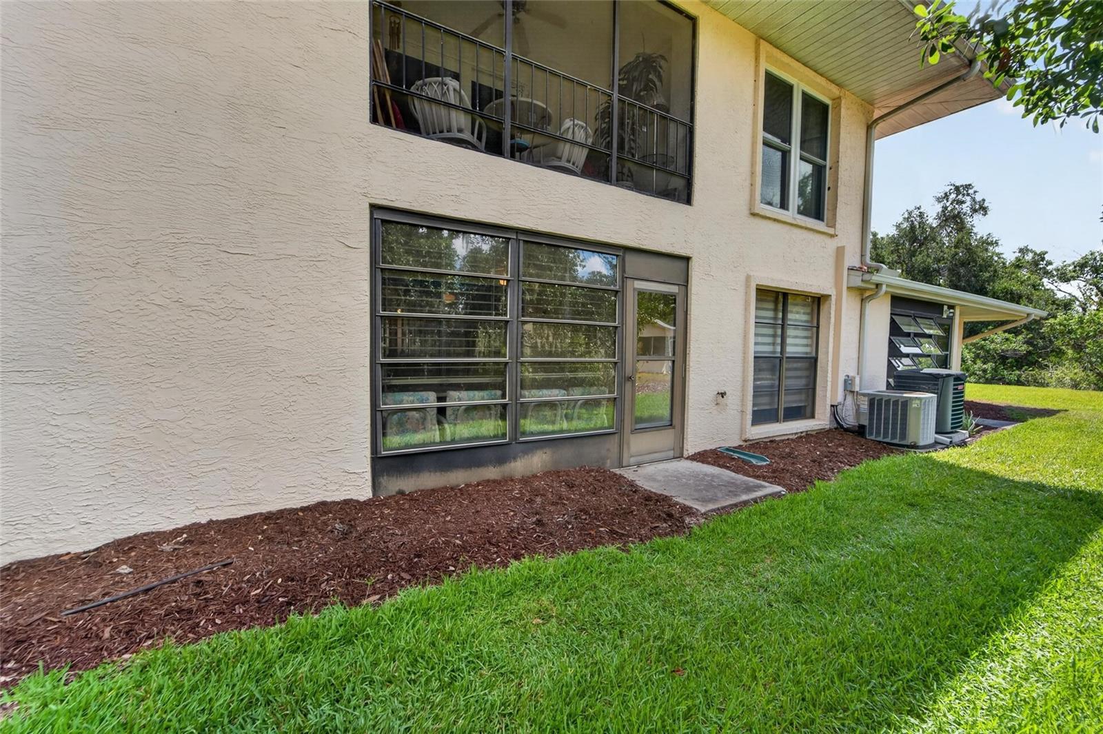 319 KNOTTWOOD CT #2, SUN CITY CENTER, FL — photo 36