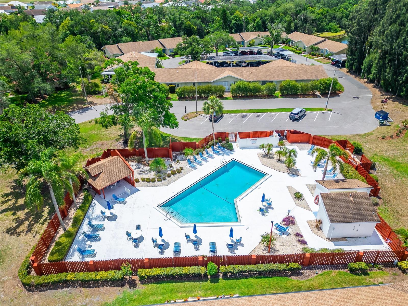 319 KNOTTWOOD CT #2, SUN CITY CENTER, FL — photo 43