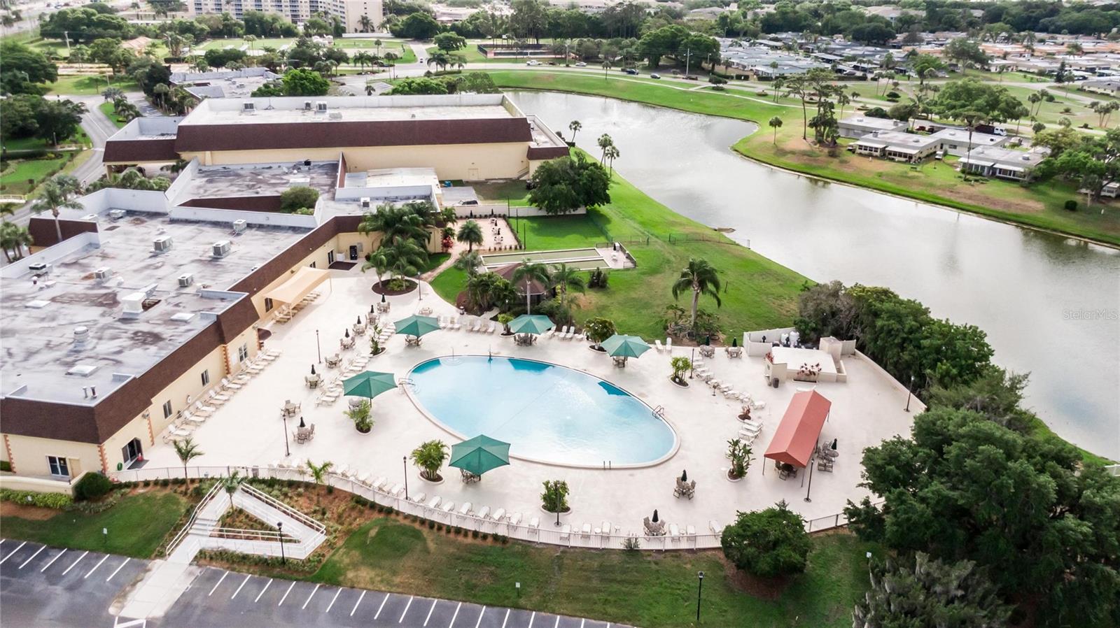 319 KNOTTWOOD CT #2, SUN CITY CENTER, FL — photo 47