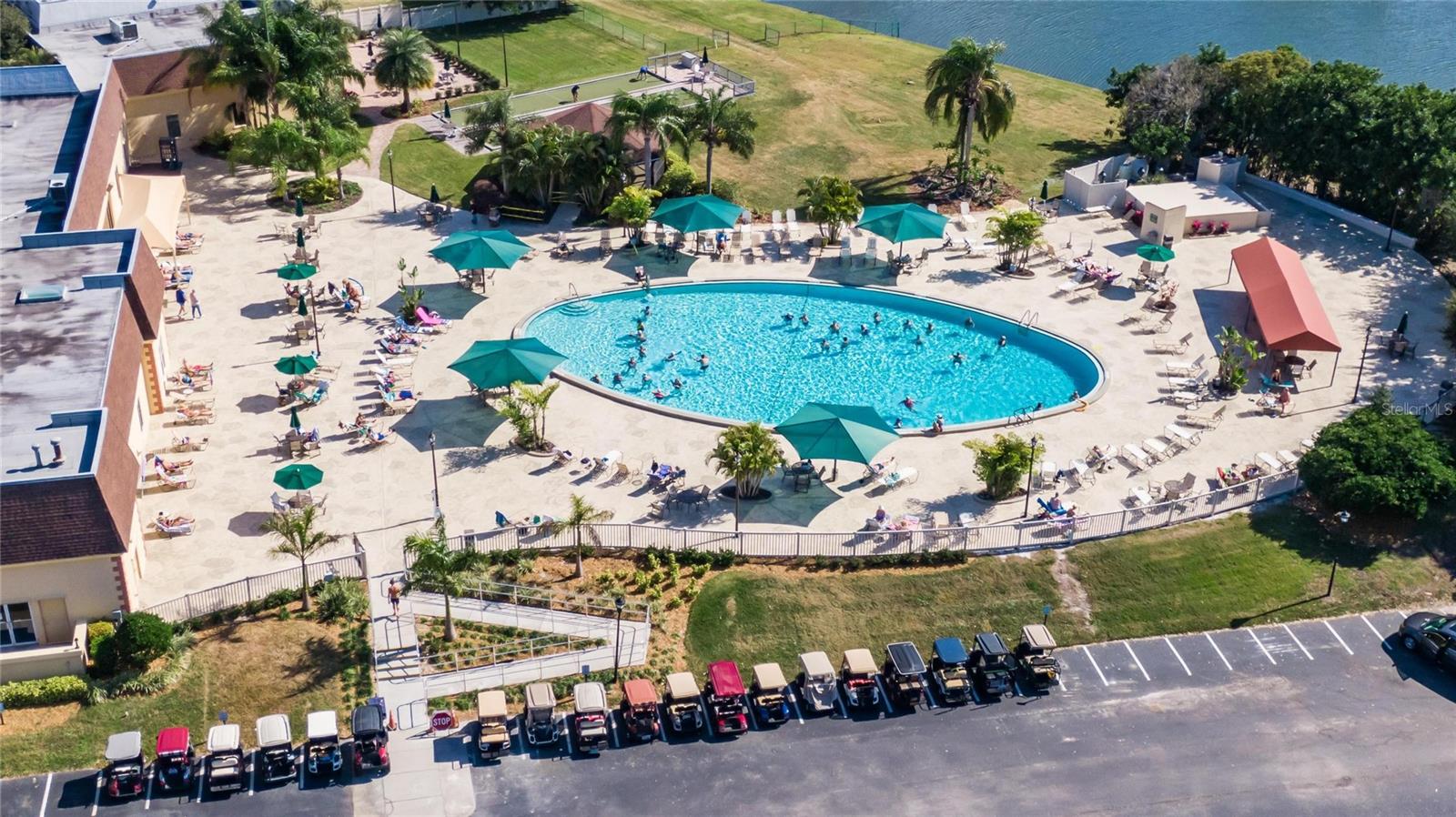 319 KNOTTWOOD CT #2, SUN CITY CENTER, FL — photo 54