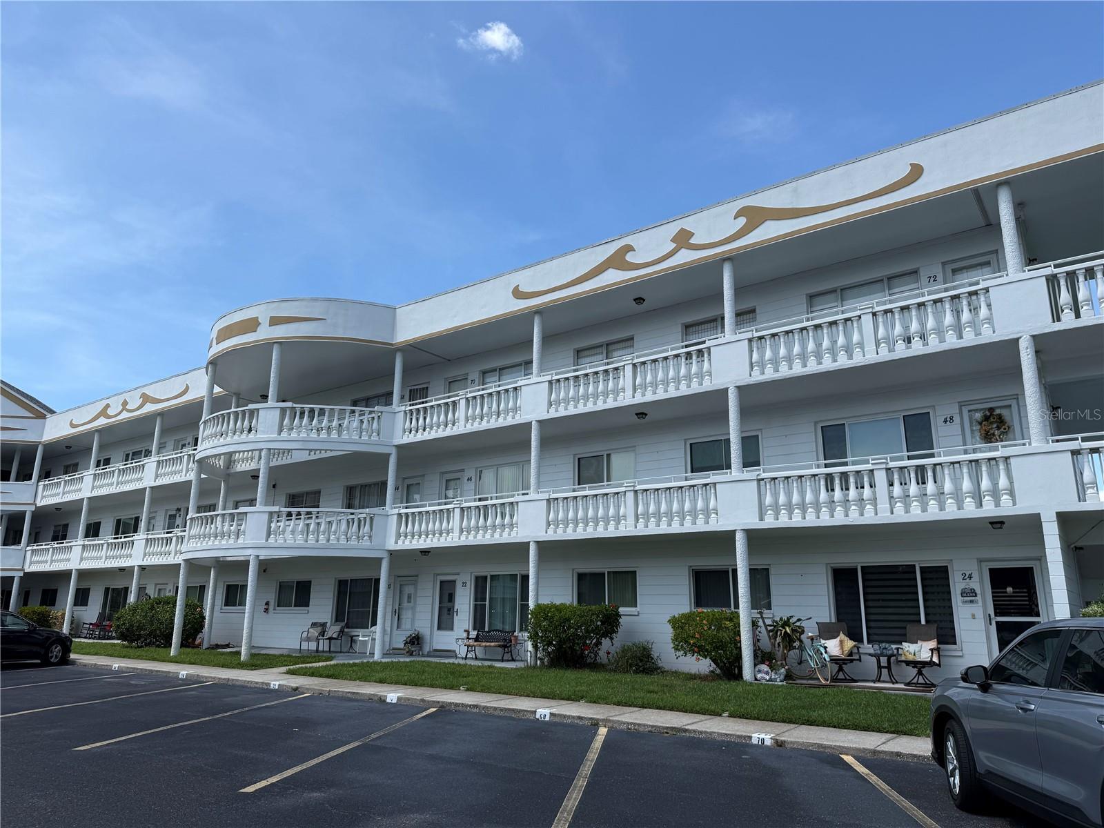 2428 COLUMBIA DR #68, CLEARWATER, FL — photo 2