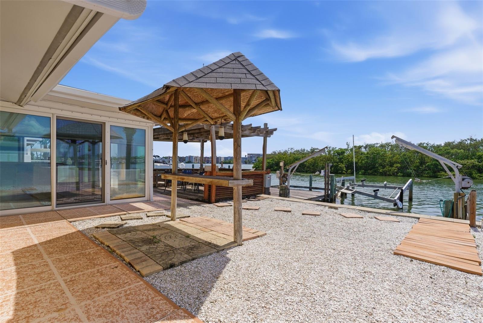 1421 SEA GULL DR S, ST PETERSBURG, FL — photo 17