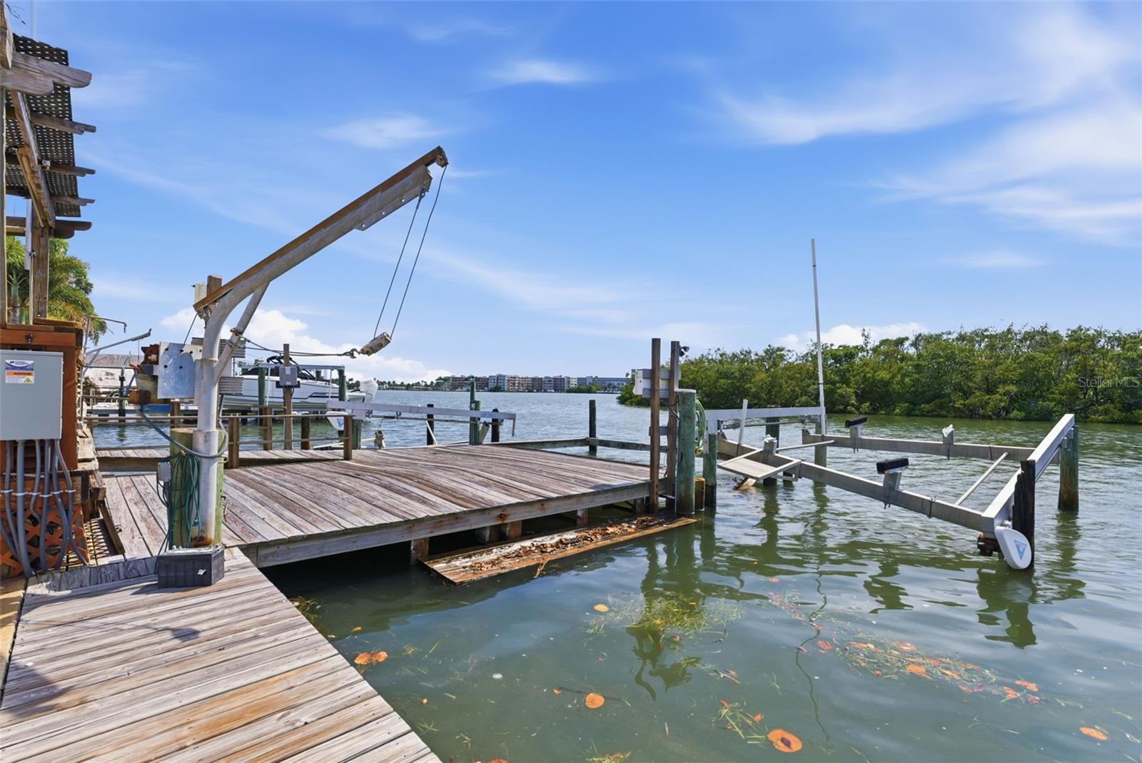 1421 SEA GULL DR S, ST PETERSBURG, FL — photo 22