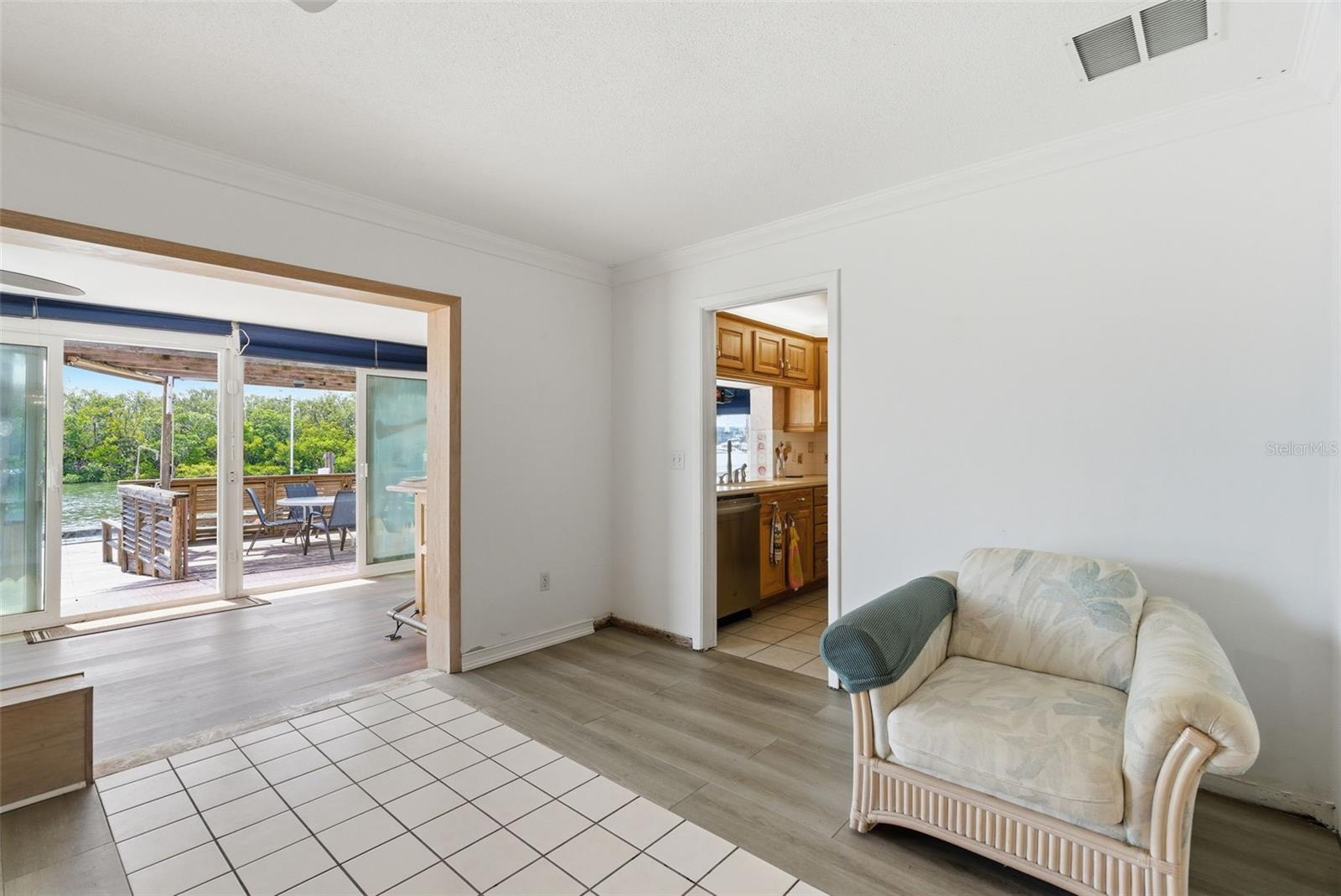 1421 SEA GULL DR S, ST PETERSBURG, FL — photo 33