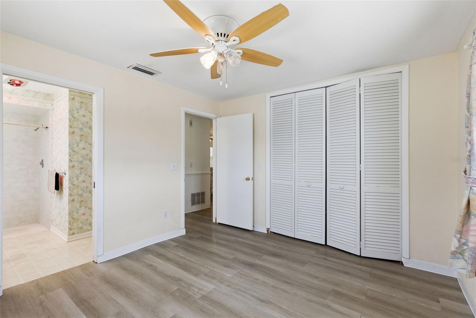 1421 SEA GULL DR S, ST PETERSBURG, FL — photo 51