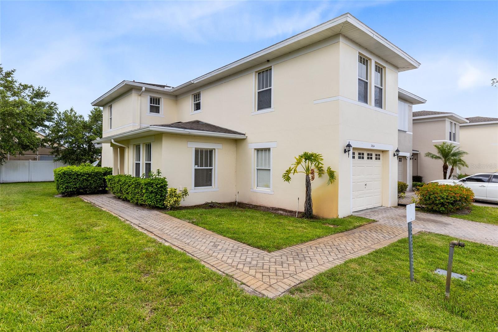 2064 CYPRESS BAY BLVD, KISSIMMEE, FL