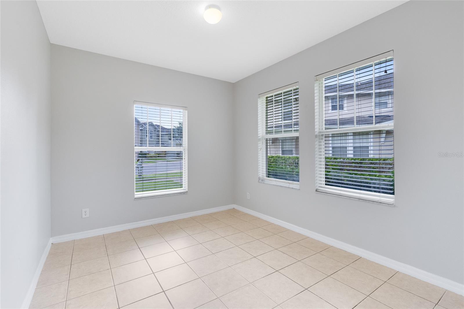 2064 CYPRESS BAY BLVD, KISSIMMEE, FL — photo 9