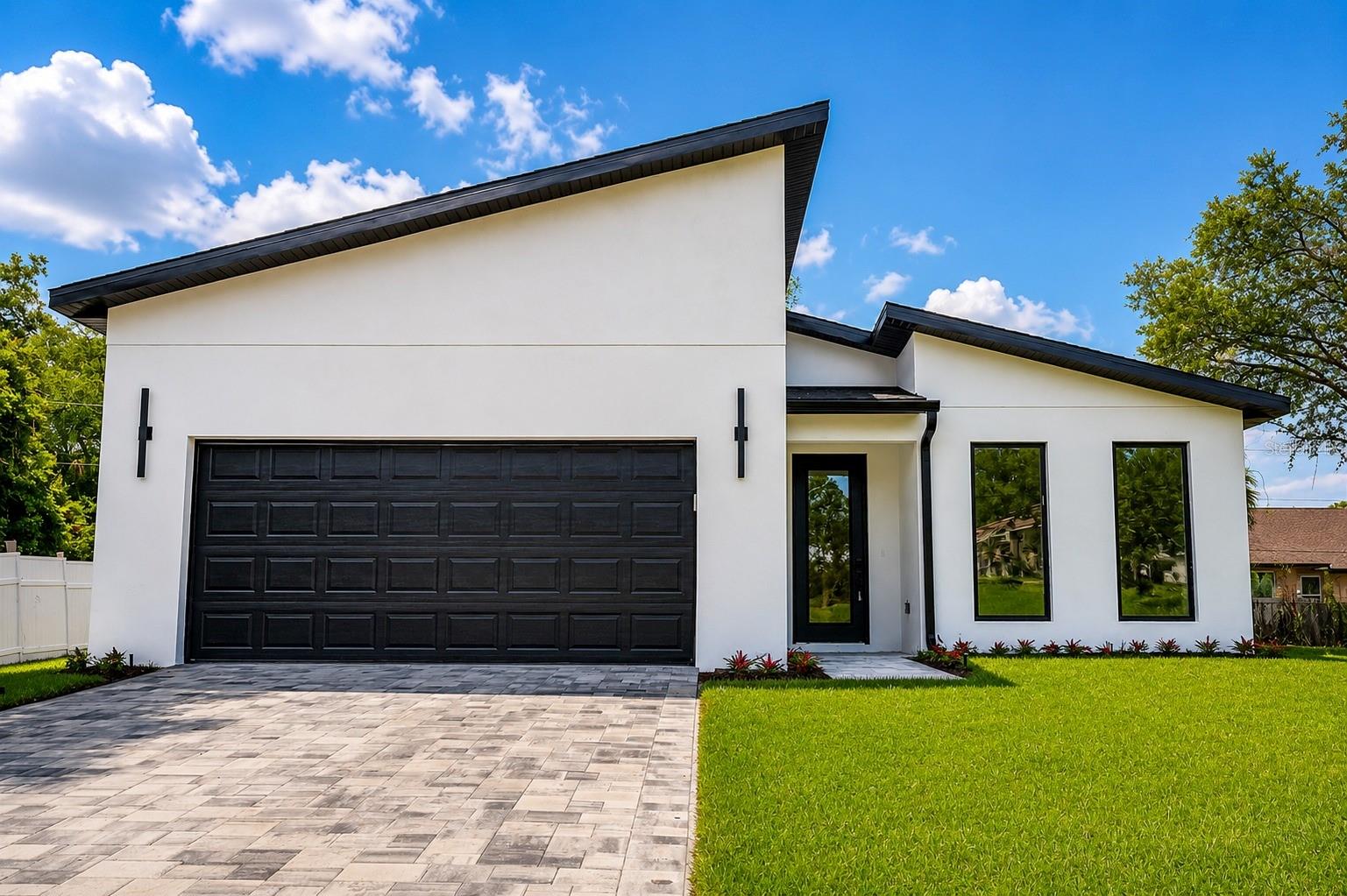 301 EPPINGER DR, PORT CHARLOTTE, FL
