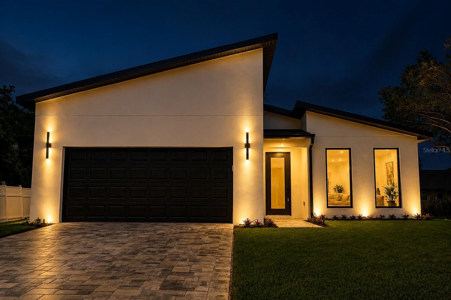 301 EPPINGER DR, PORT CHARLOTTE, FL — photo 2