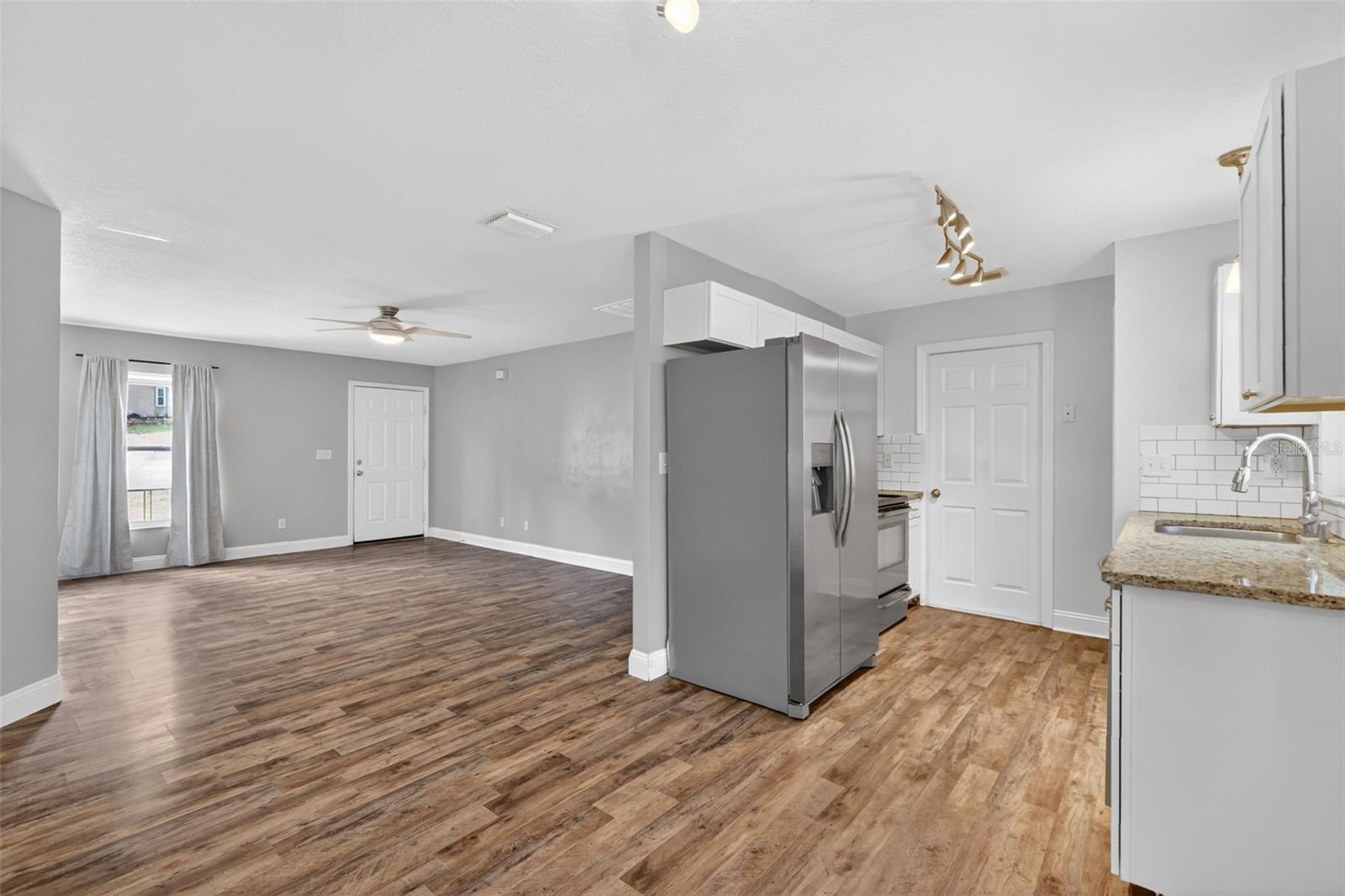 36 BAY RIDGE LOOP, MASCOTTE, FL — photo 22