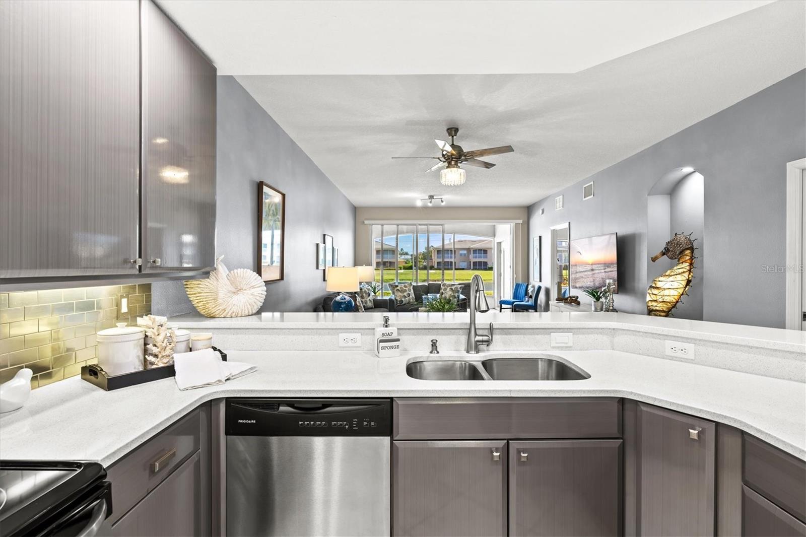 6626 7TH AVENUE CIR W, BRADENTON, FL — photo 17