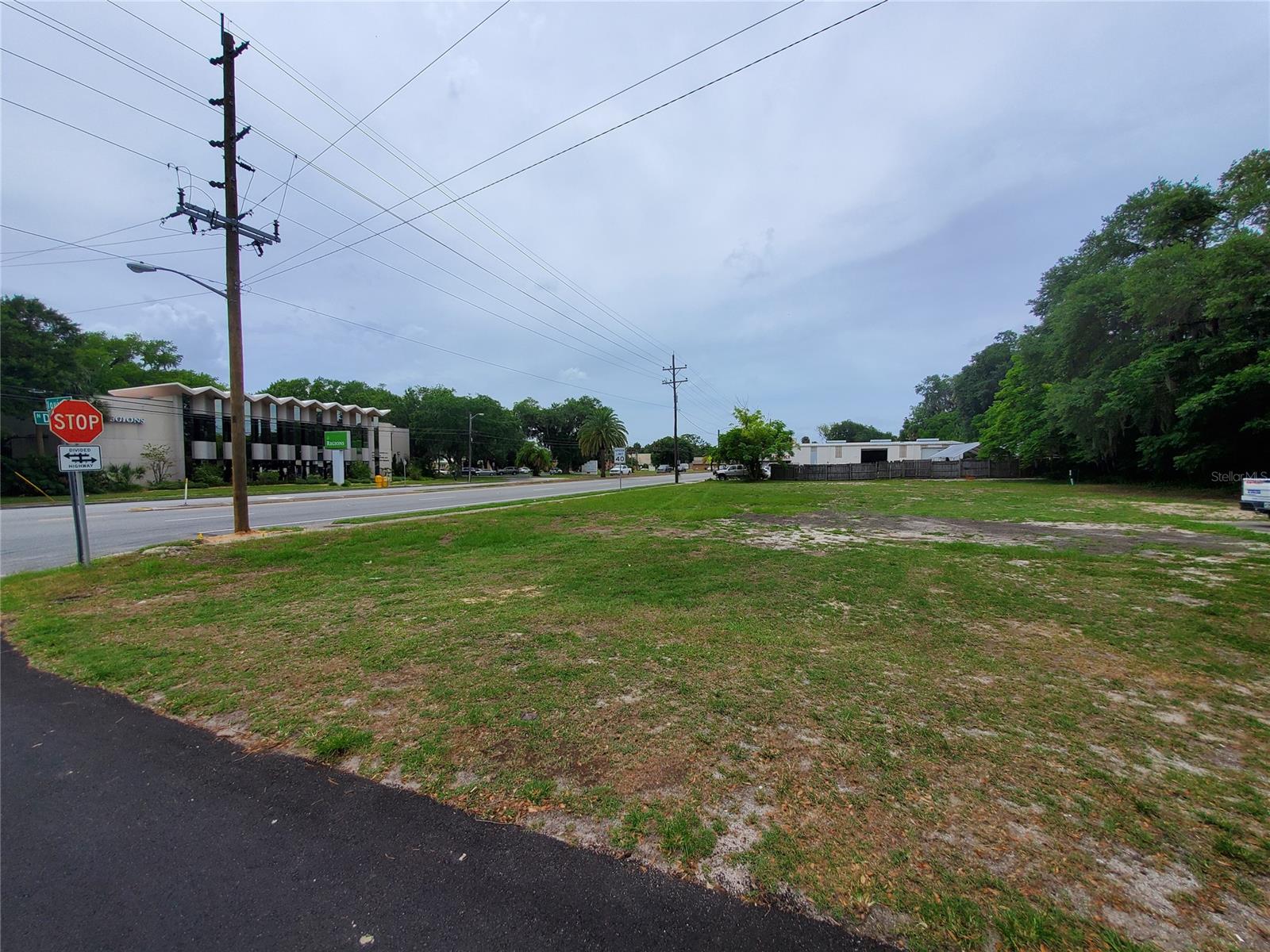 903 N DIXIE FWY, NEW SMYRNA BEACH, FL