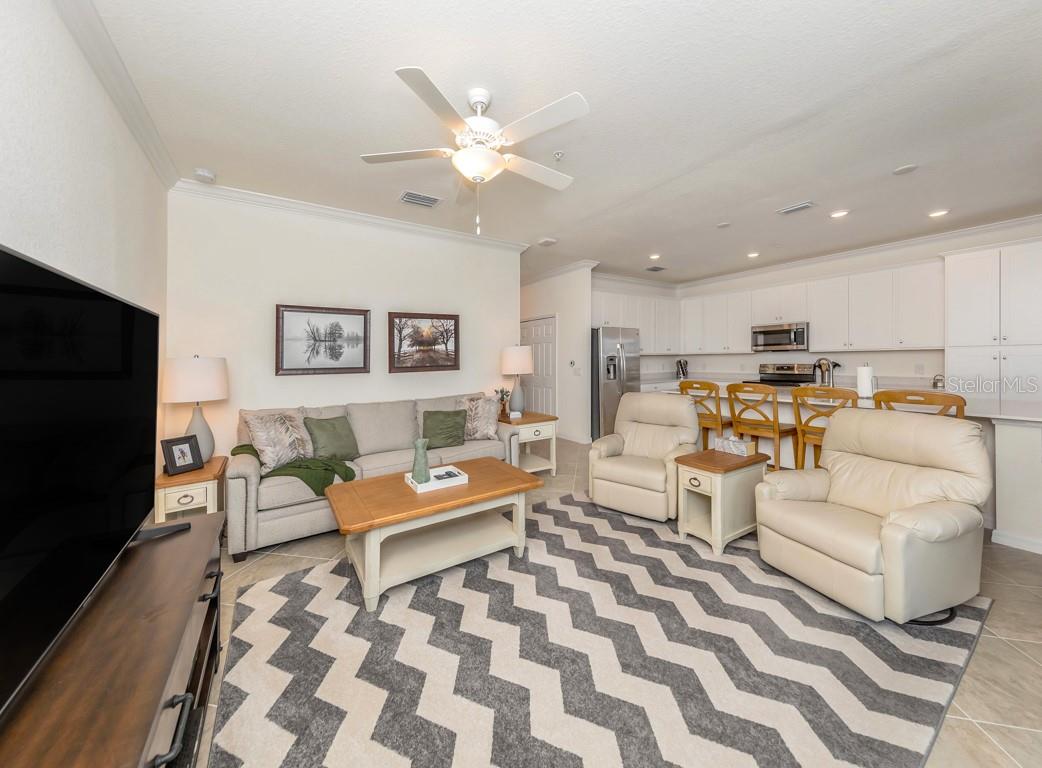 17510 GAWTHROP DR #406, LAKEWOOD RANCH, FL — photo 3