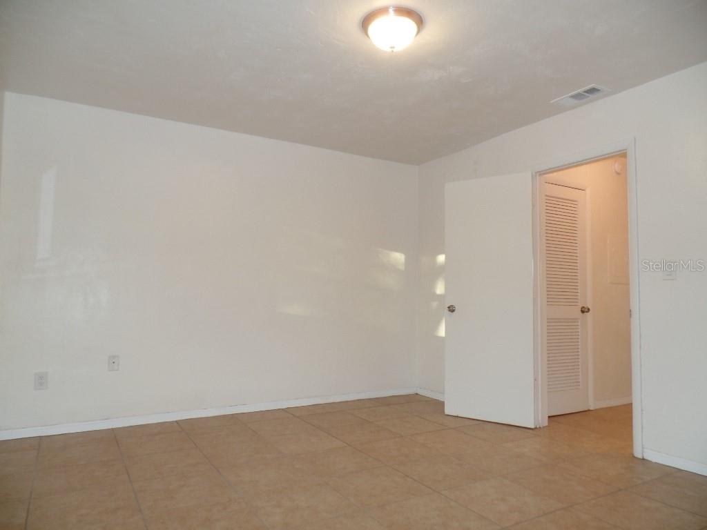 1240 70TH ST N #7, ST PETERSBURG, FL — photo 7