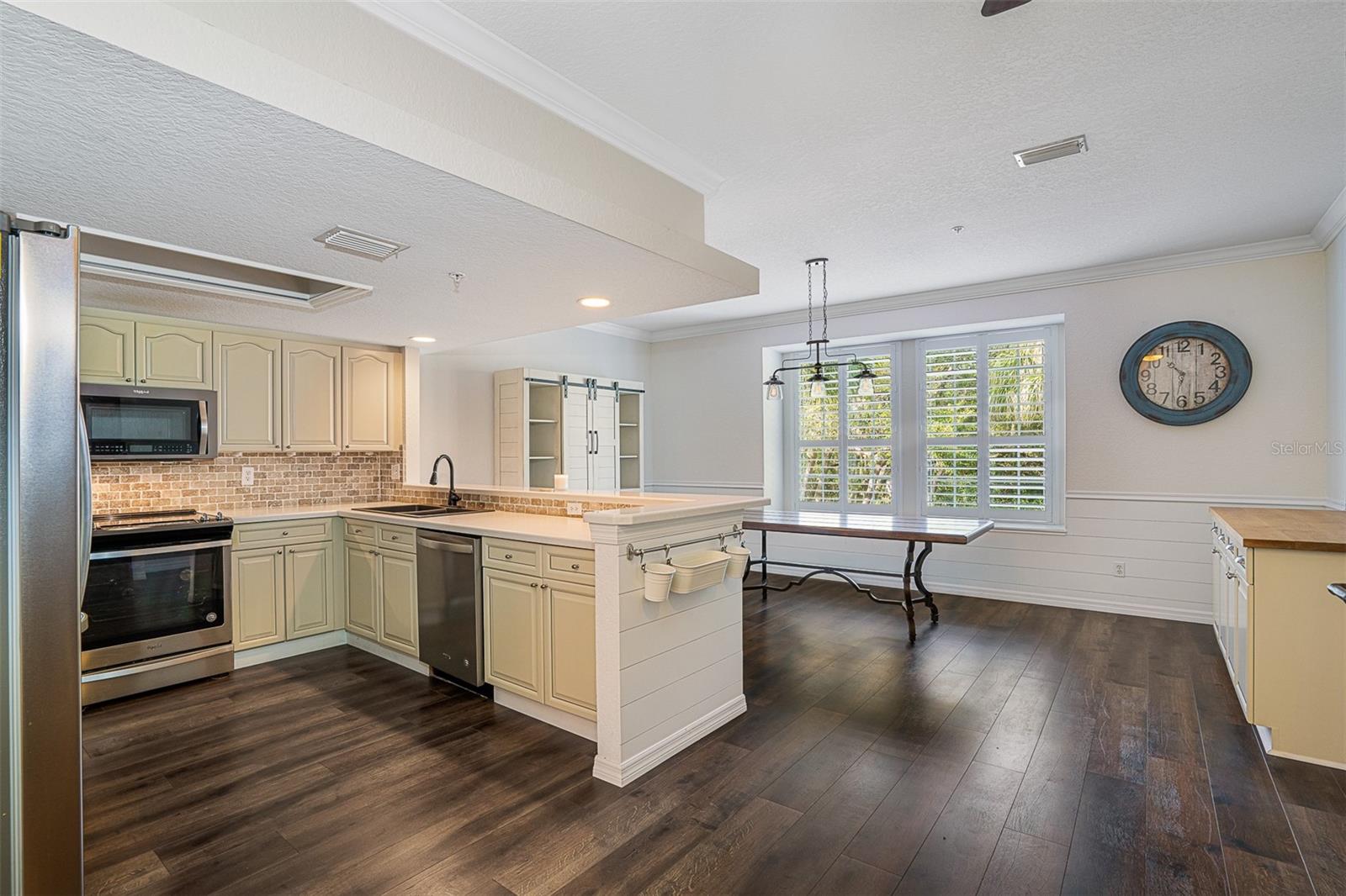 1381 CURLEW RD, DUNEDIN, FL — photo 4