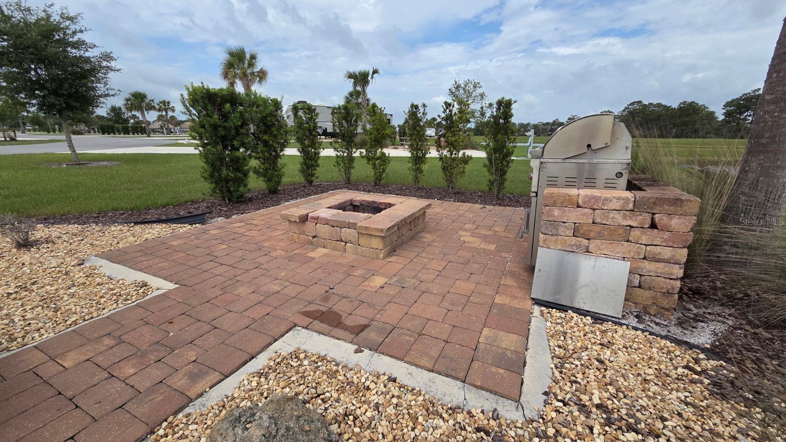 71 CEDAR CIR E, LAKE WALES, FL