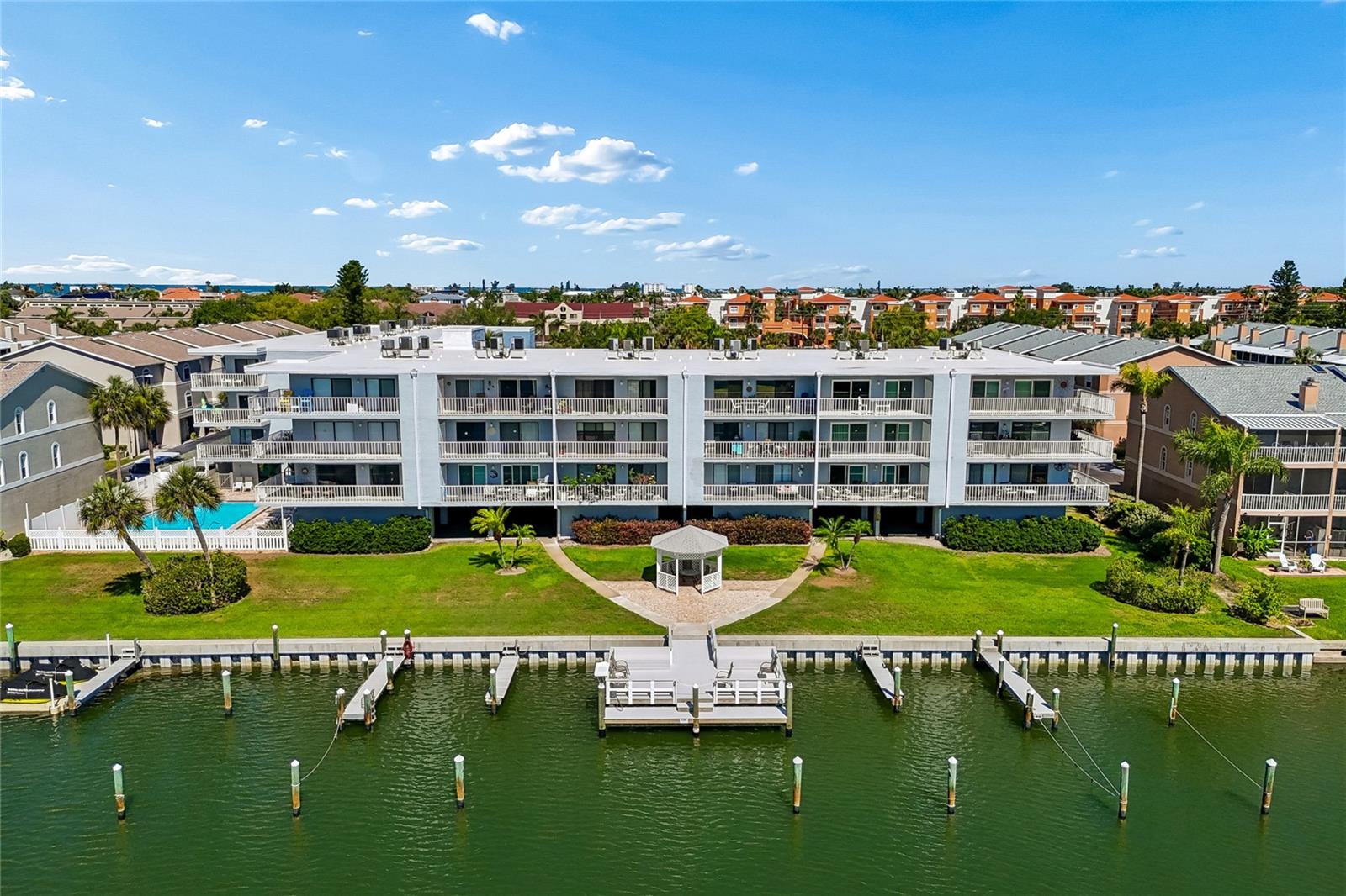 719 PINELLAS BAYWAY S #301, ST PETERSBURG, FL